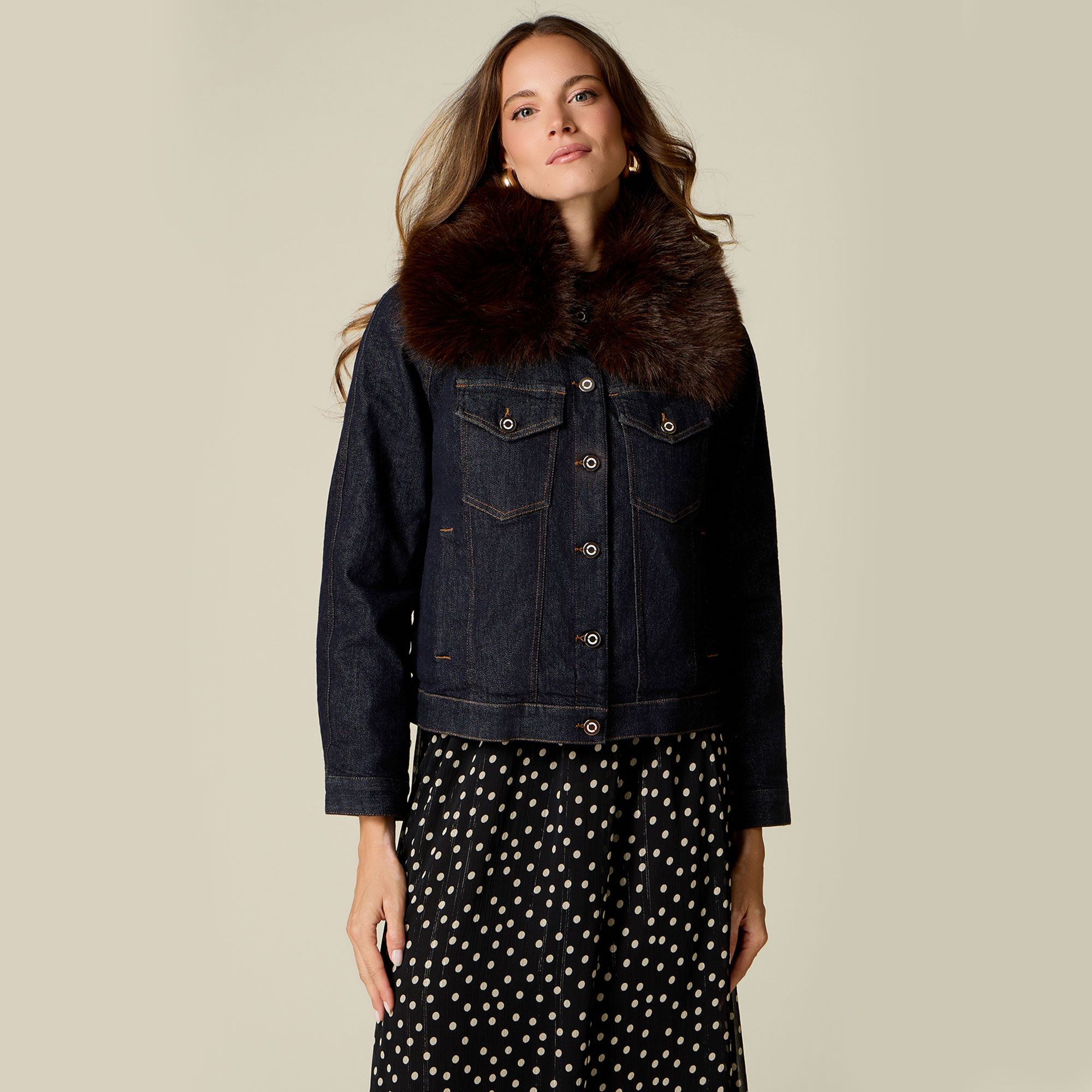 Oltre
Giubbotto in denim di
cotone a
maniche lunghe