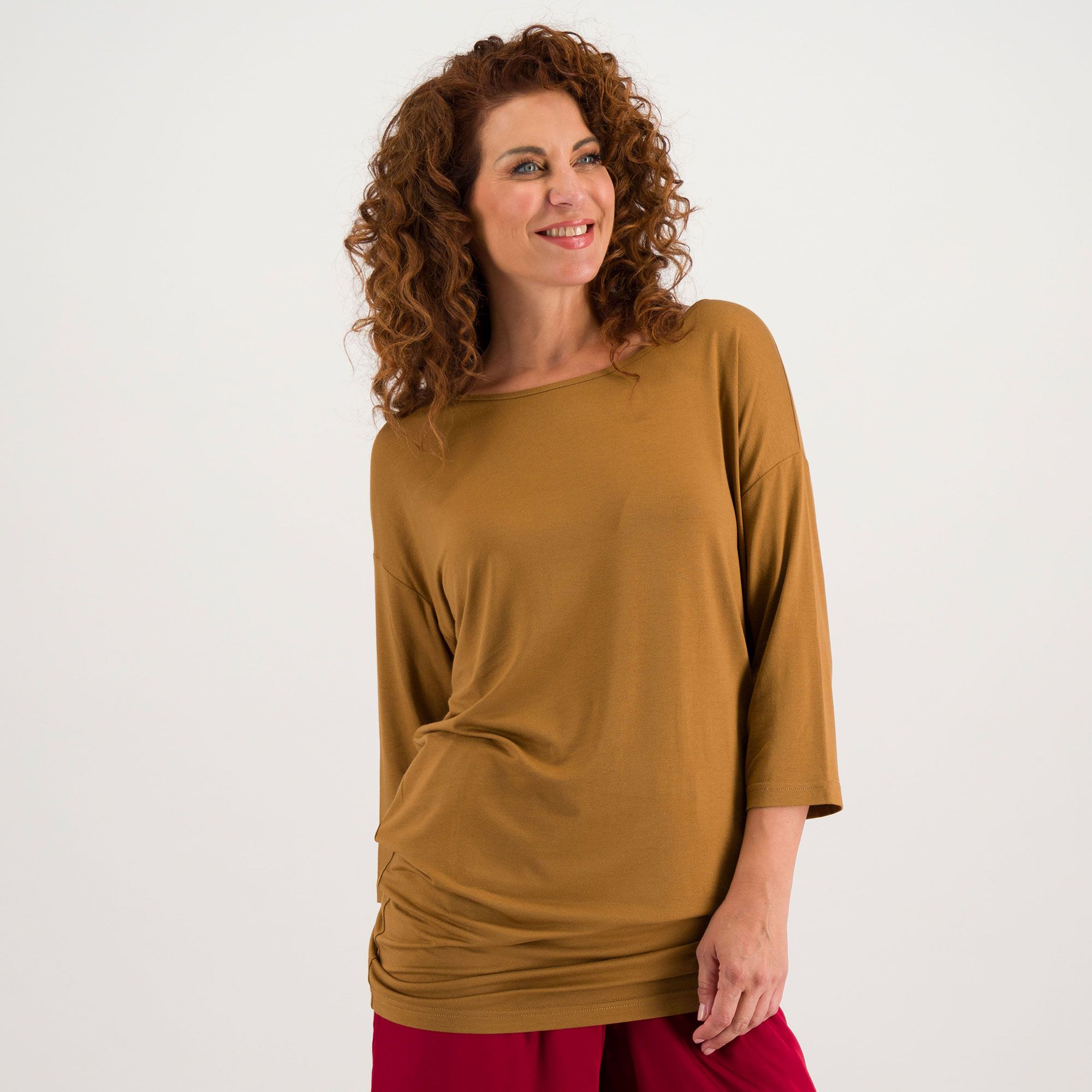 Caterina Lancini
Maglia in jersey
di viscosa stretch
con scollo tondo