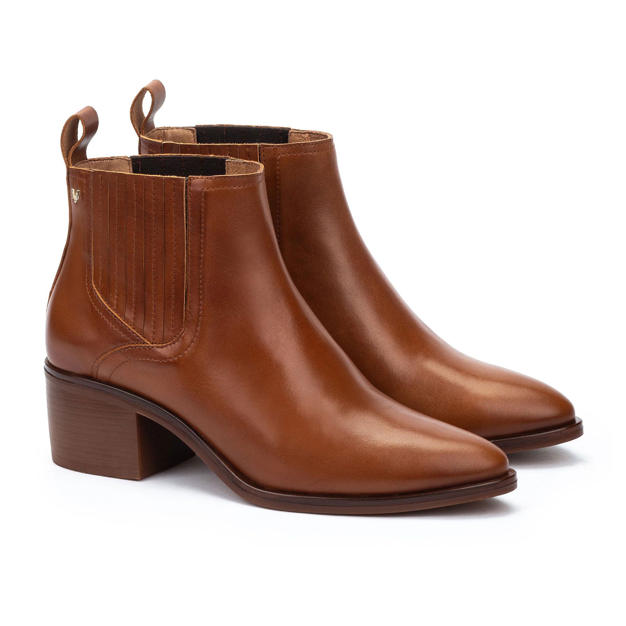 Martinelli
Tronchetti in pelle
con elastico
e tacco 5,5cm