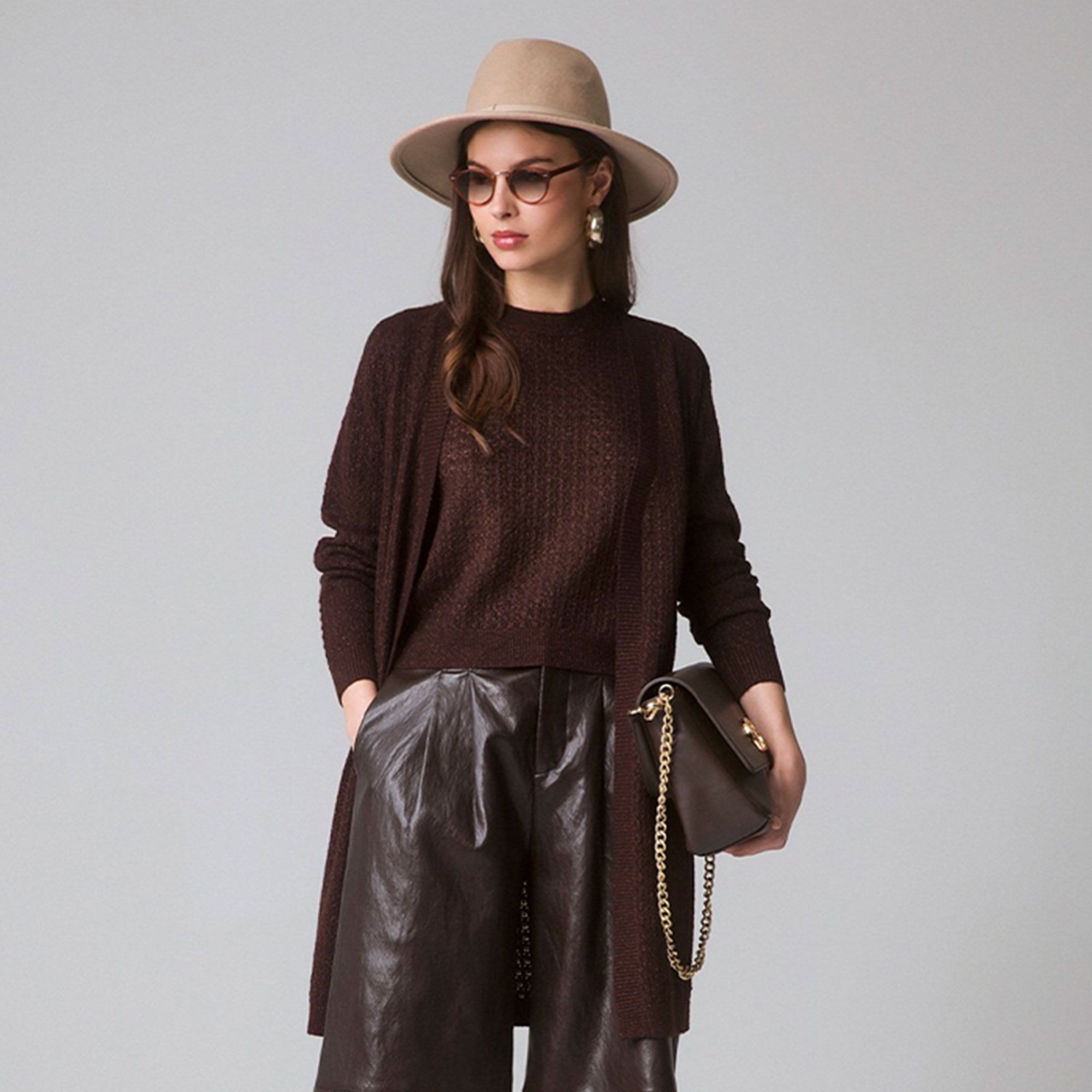 YES ZEE
Cardigan lungo
traforato con lana