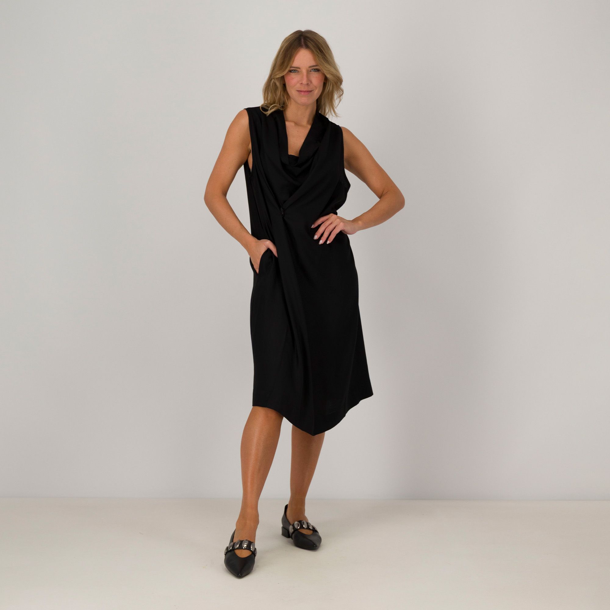 Caterina Lancini Abito smanicato in 100% viscosa