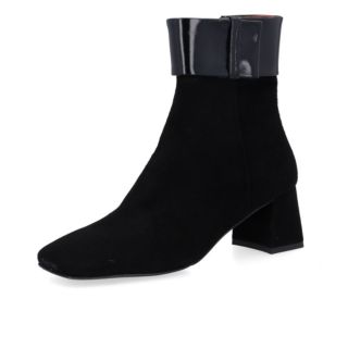 Galieti
Stivaletti in pelle
con tacco squadrato
5,5cm