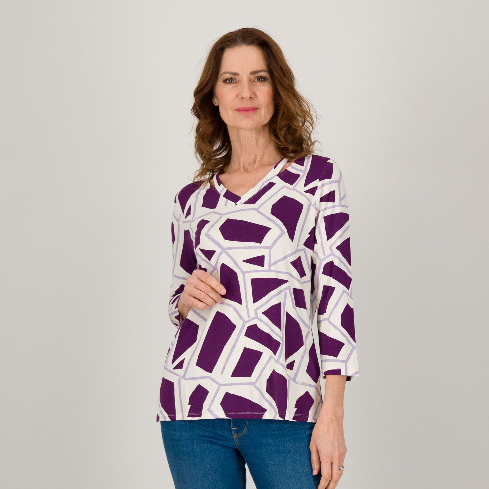 GREY by Jhoan
Sebastian Grey
Blusa fantasia
con scollo a V