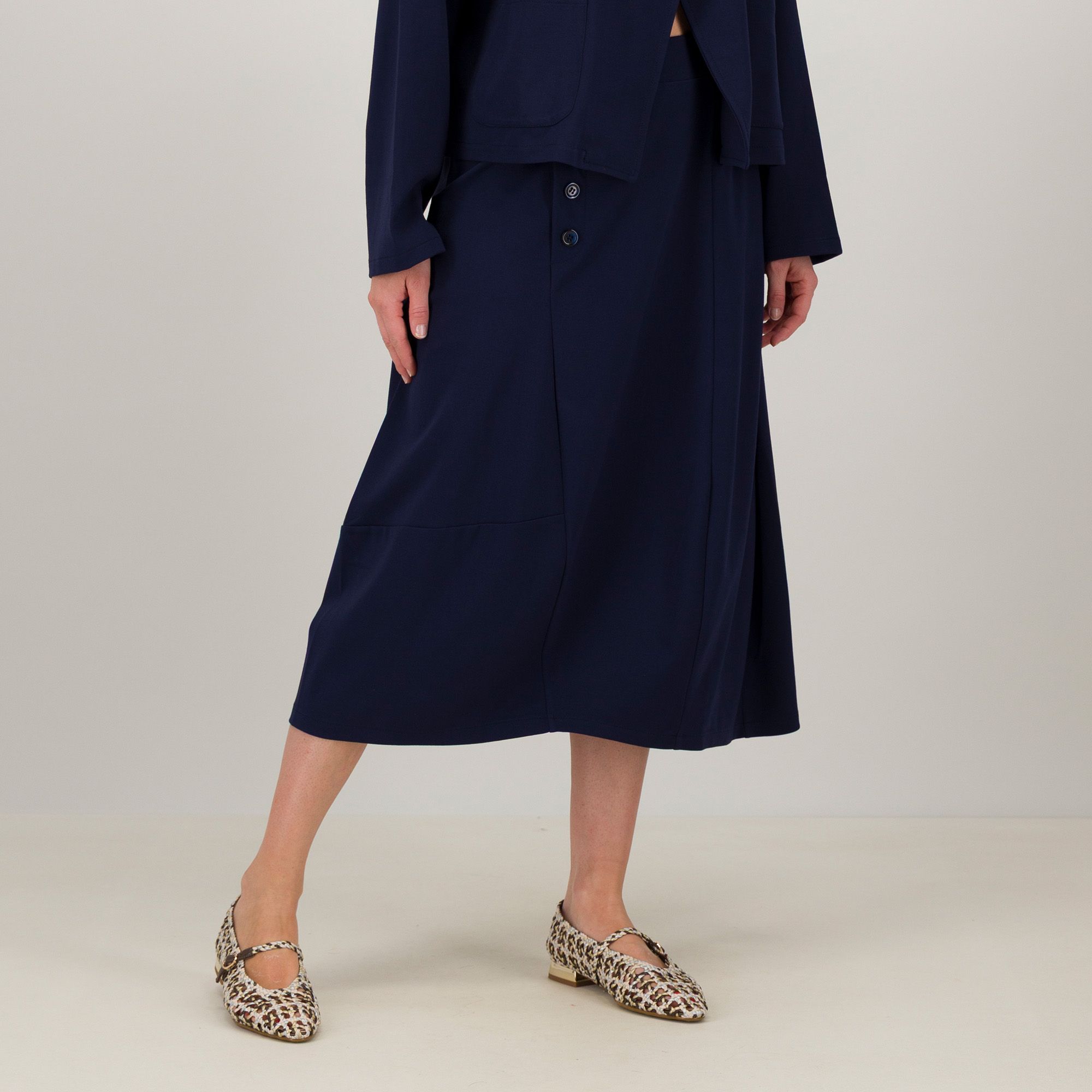 Lucrezia Sciortino Gonna linea a uovo con elastico