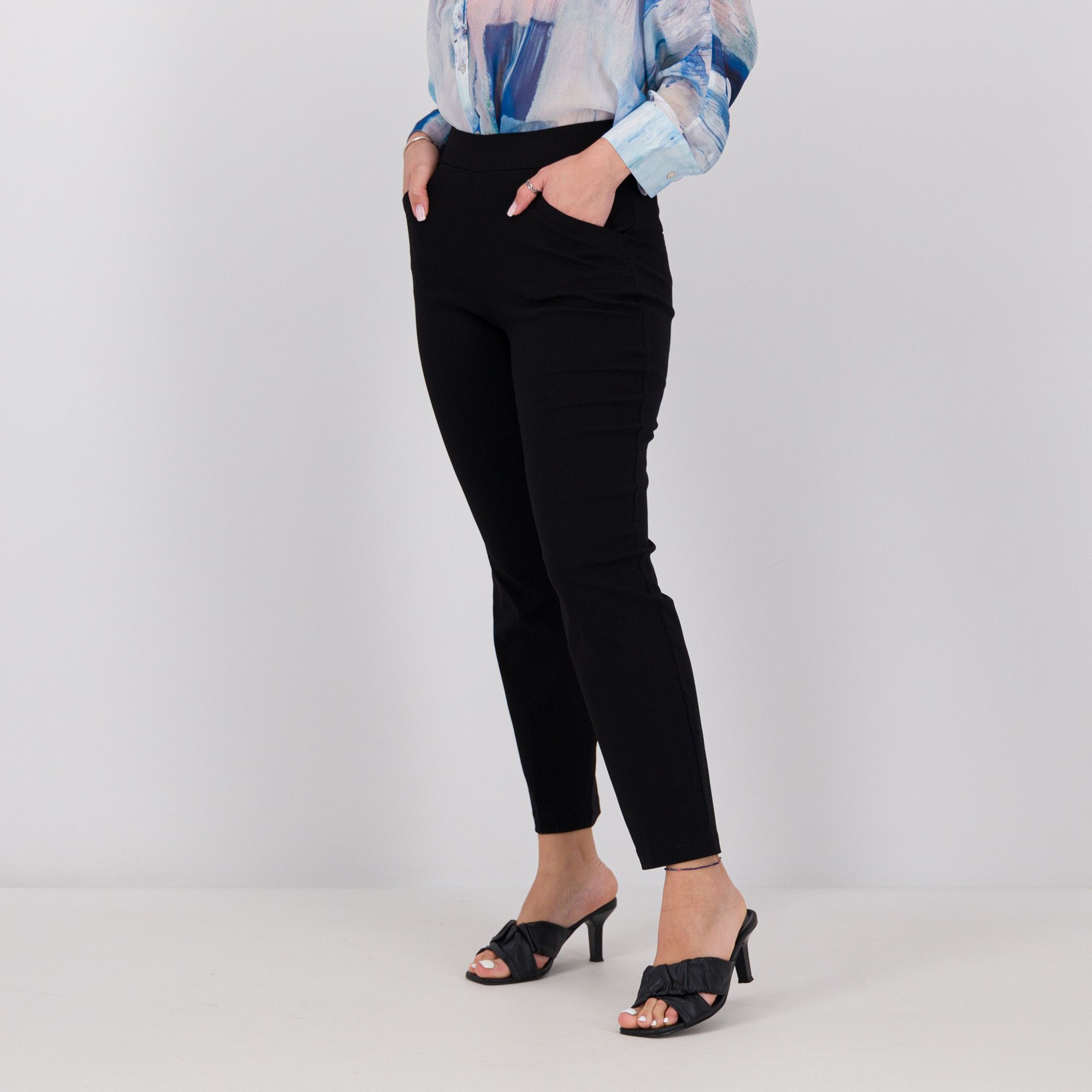 Image of Wynne Layers Pantaloni alla caviglia in viscosa stretch061