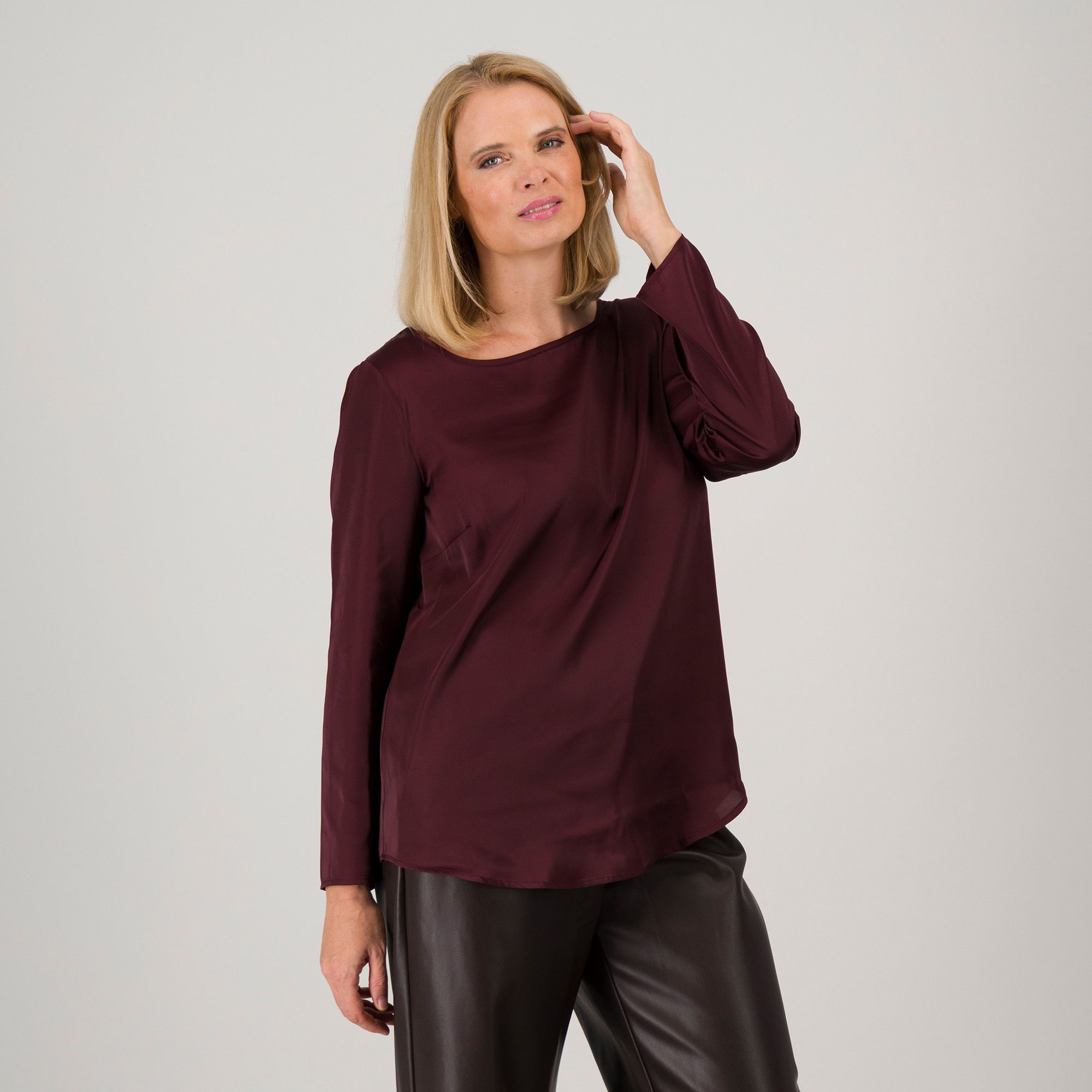 Caterina Lancini
Blusa
in raso
a manica lunga