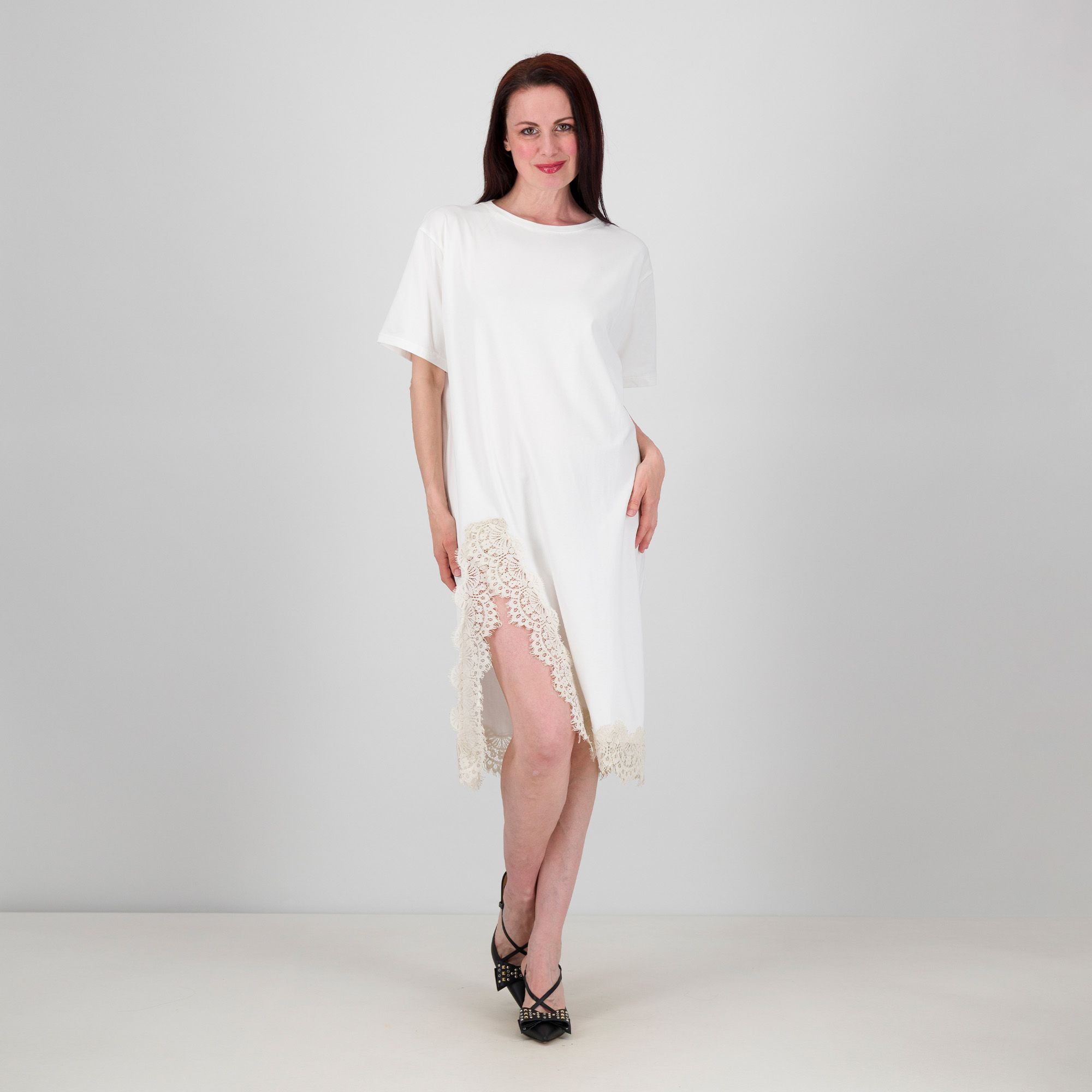 L'Una
Abito in jersey di
cotone scollo tondo
e maniche corte