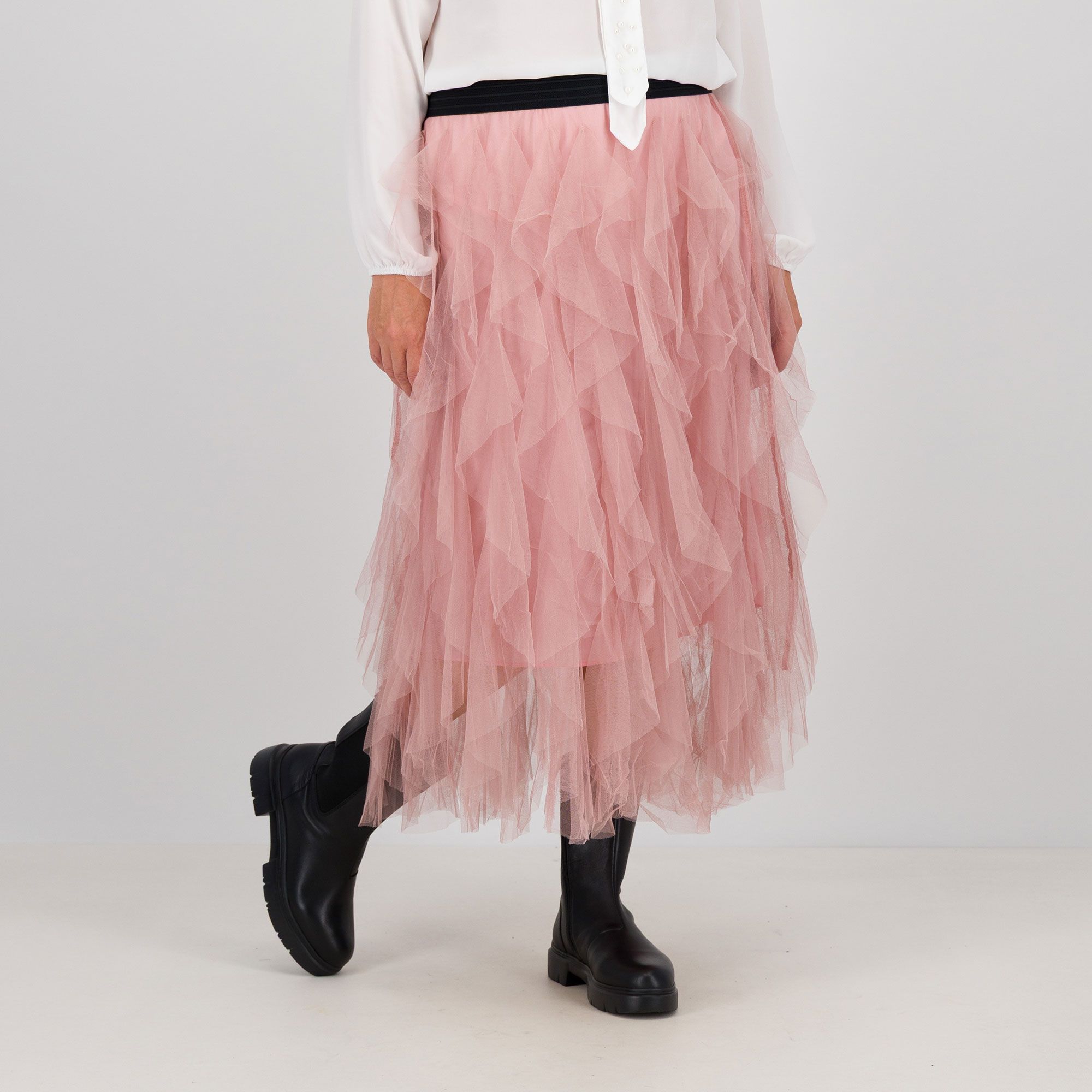 James Lakeland
Gonna in tulle
con rouche