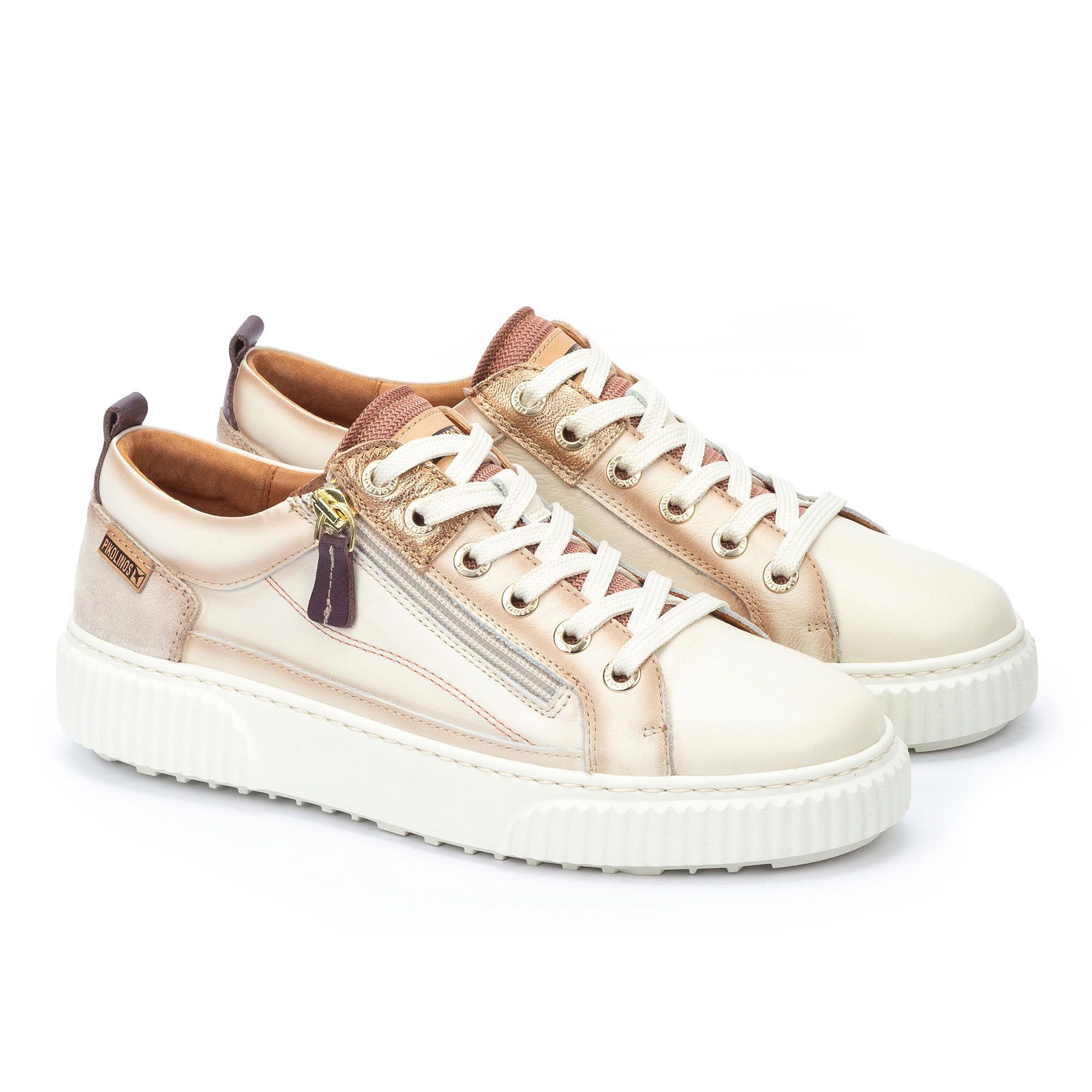 Pikolinos
Sneaker in pelle
con suola 4 cm