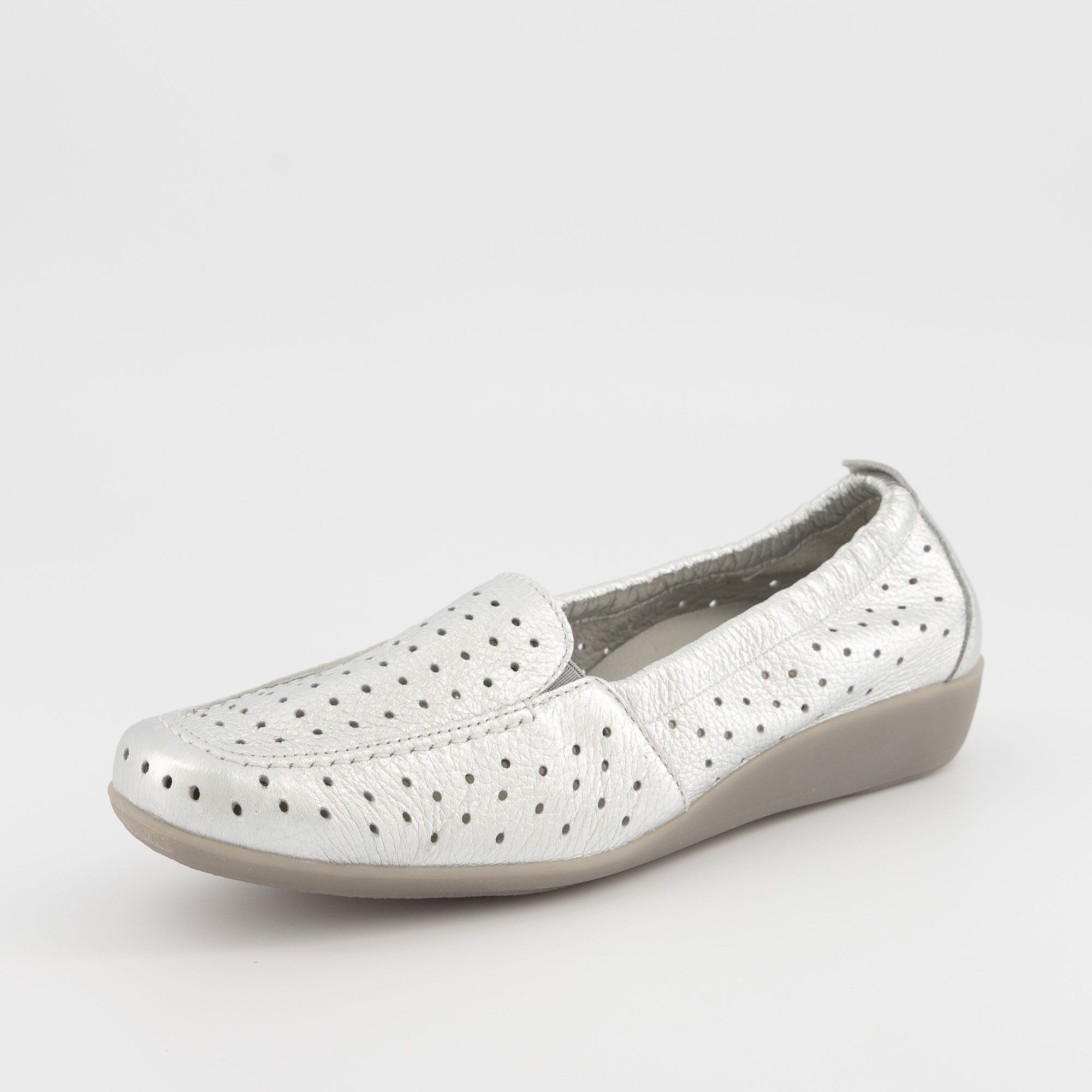 Vitaform
Scarpe Slip-On in
pelle con inserti
e suola 2,5 cm