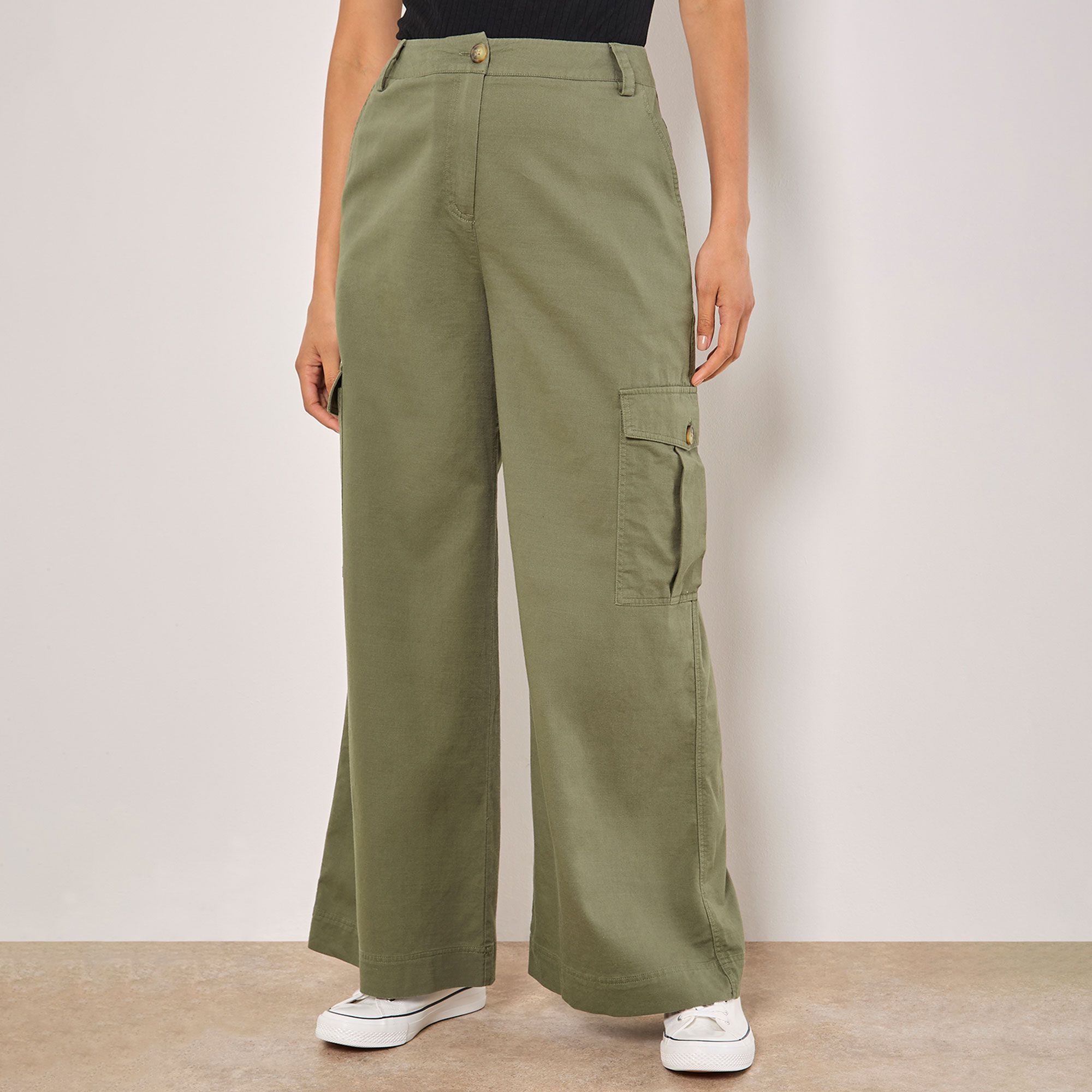 Image of Apricot Pantaloni chino a gamba larga con tasconi laterali061