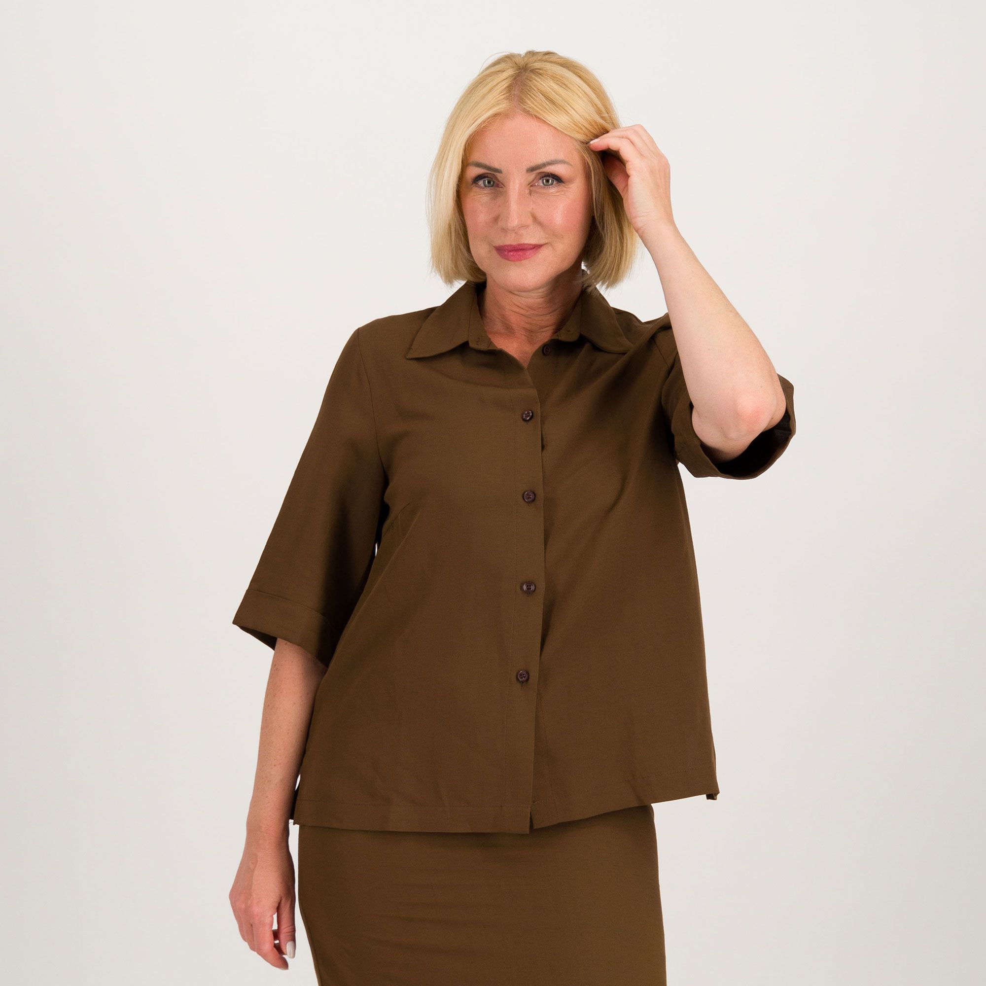 Caterina Lancini
Camicia in lino
e viscosa