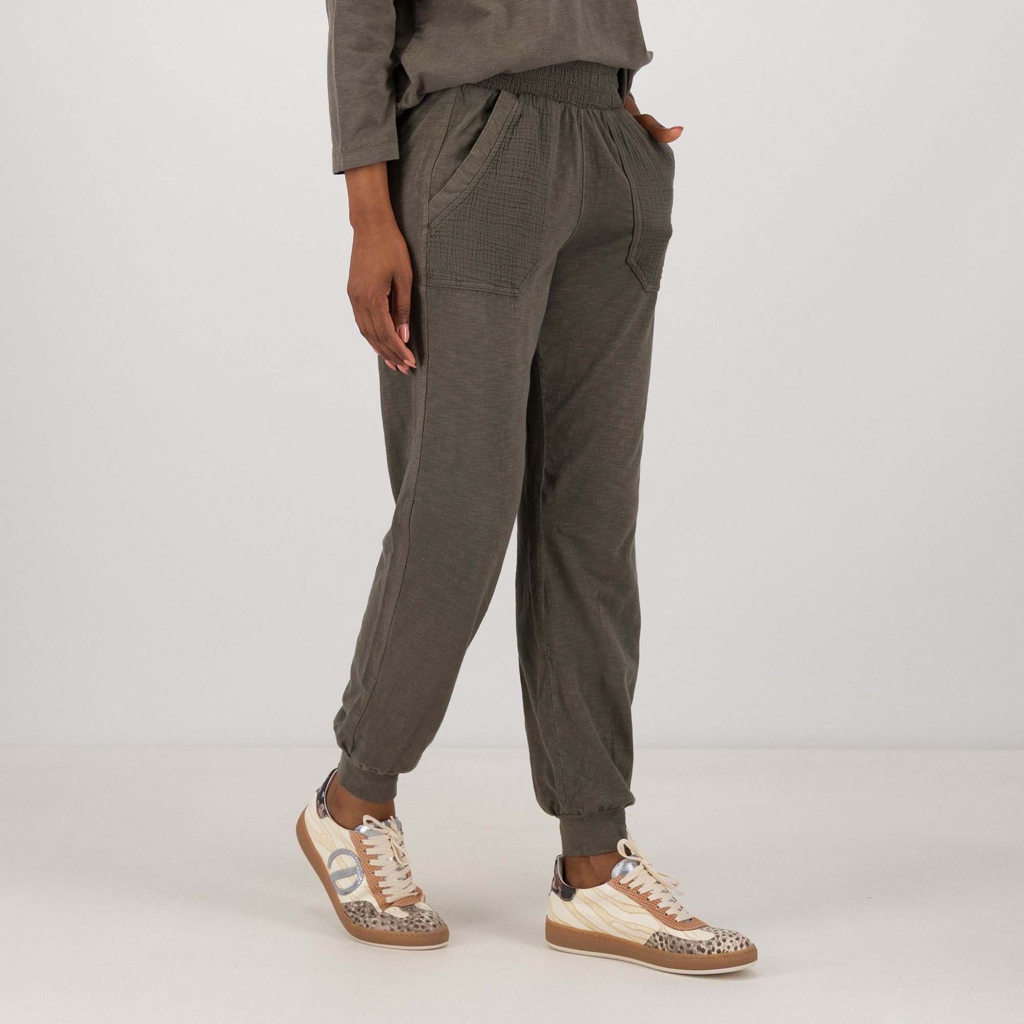 Modern Soul
by Anubody Pantaloni
jogger in cotone con
elastico