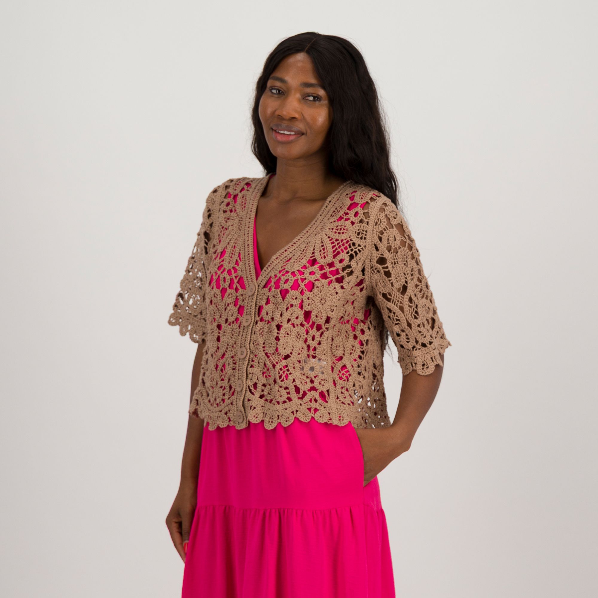 Nina Leonard
Cardigan corto
in pizzo crochet