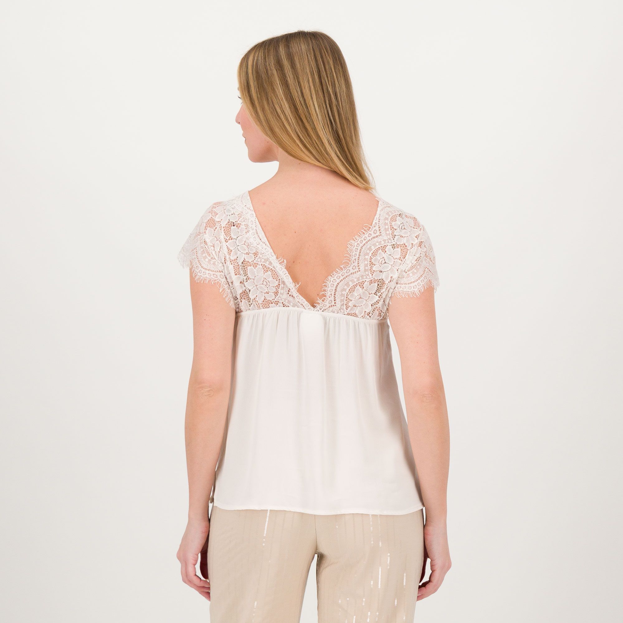 Image of EVA Franco Ciambella Blusa in georgette con inserti in pizzo061