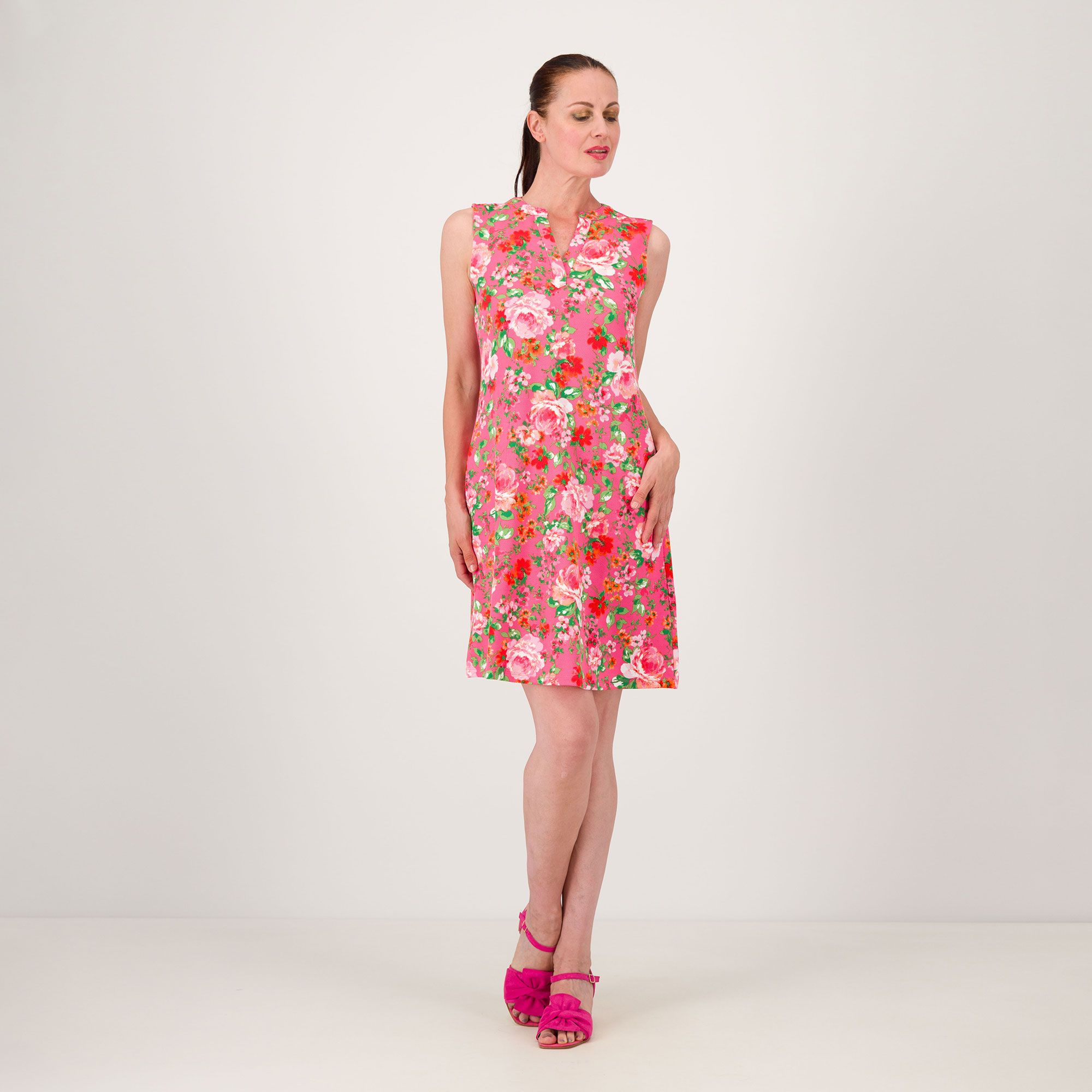 Isaac Mizrahi Live!
Abito midi
smanicato con
fantasia floreale