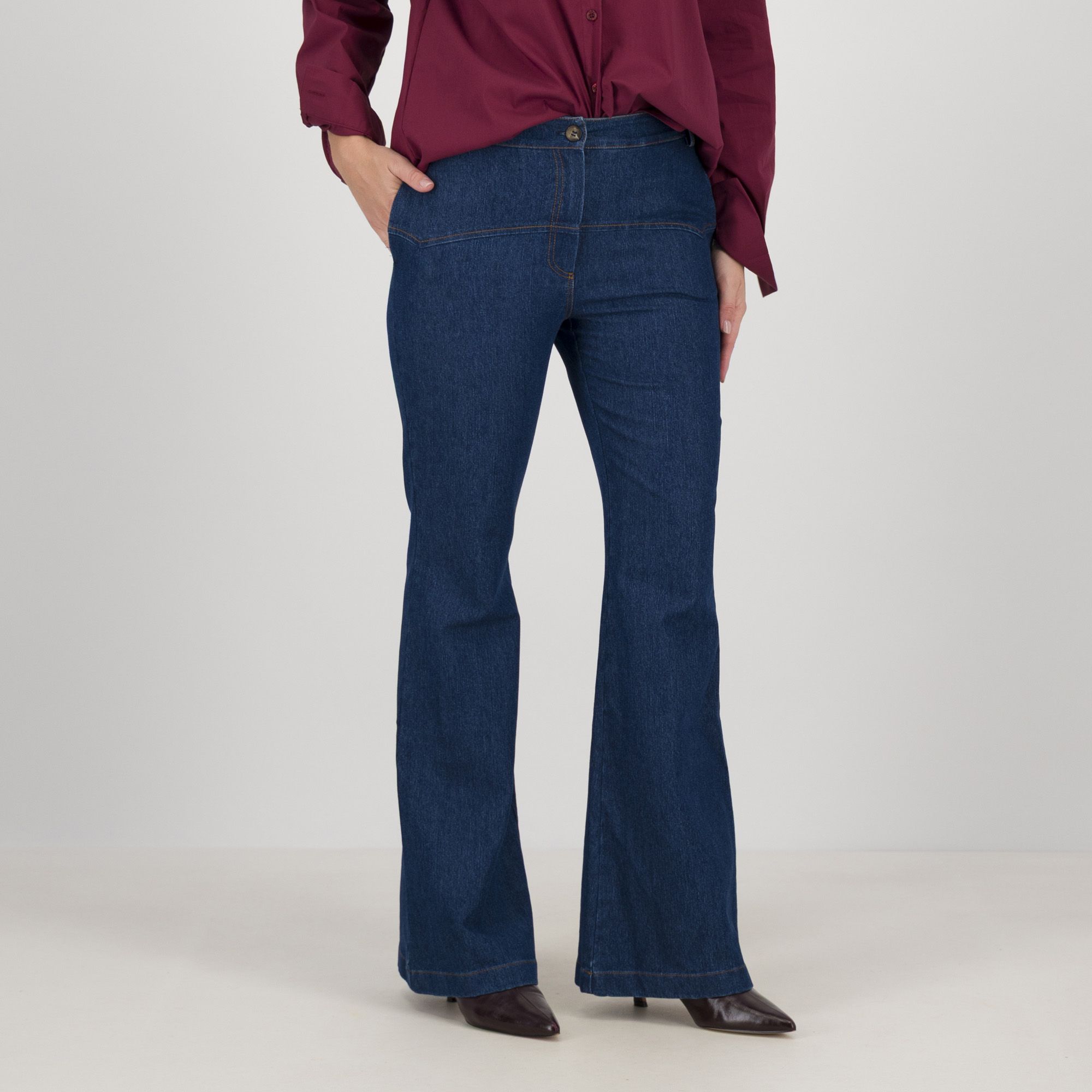 Olly Doo
Pantaloni effetto
jeans elasticizzati