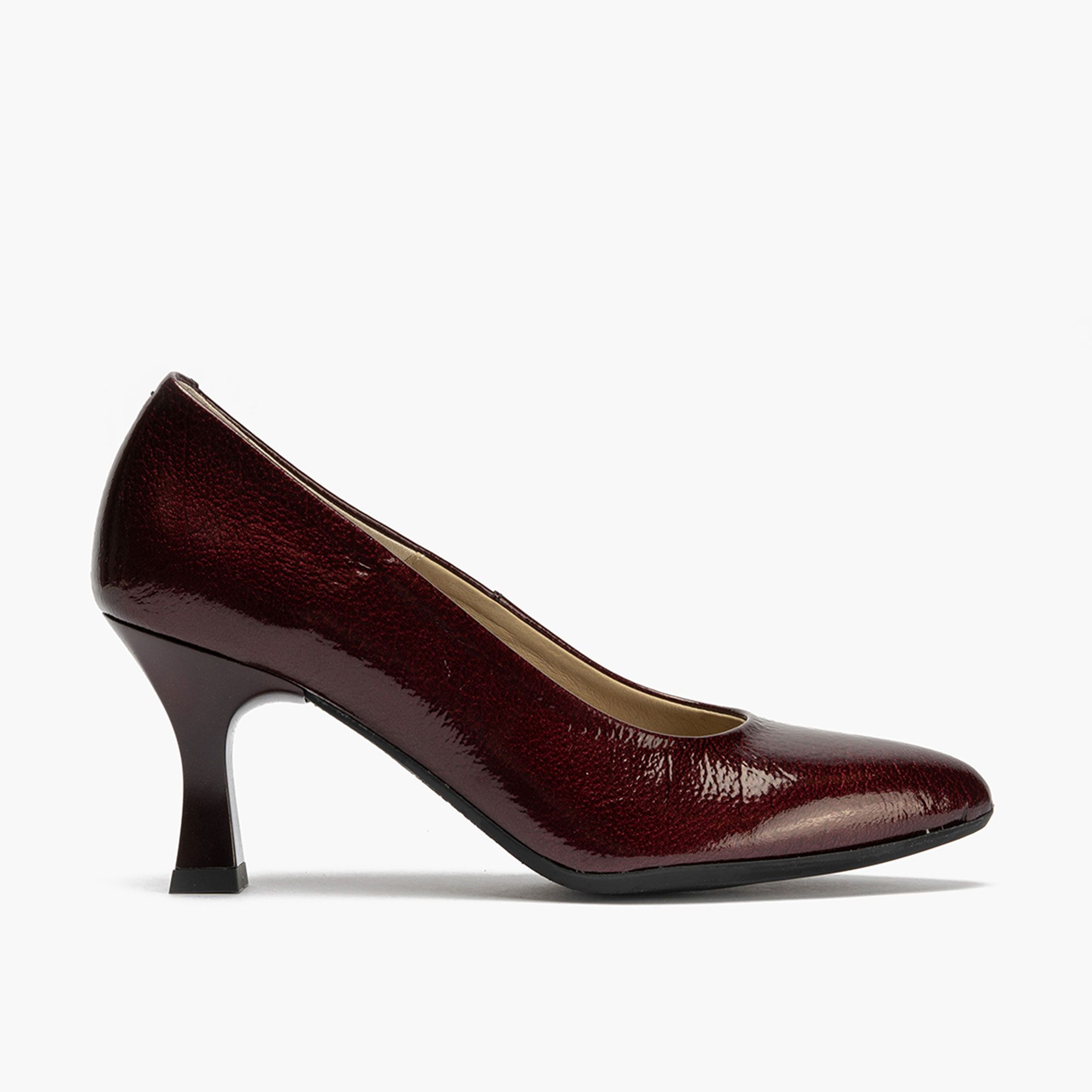 Pitillos
Décolleté in pelle
verniciata
con tacco 7 cm