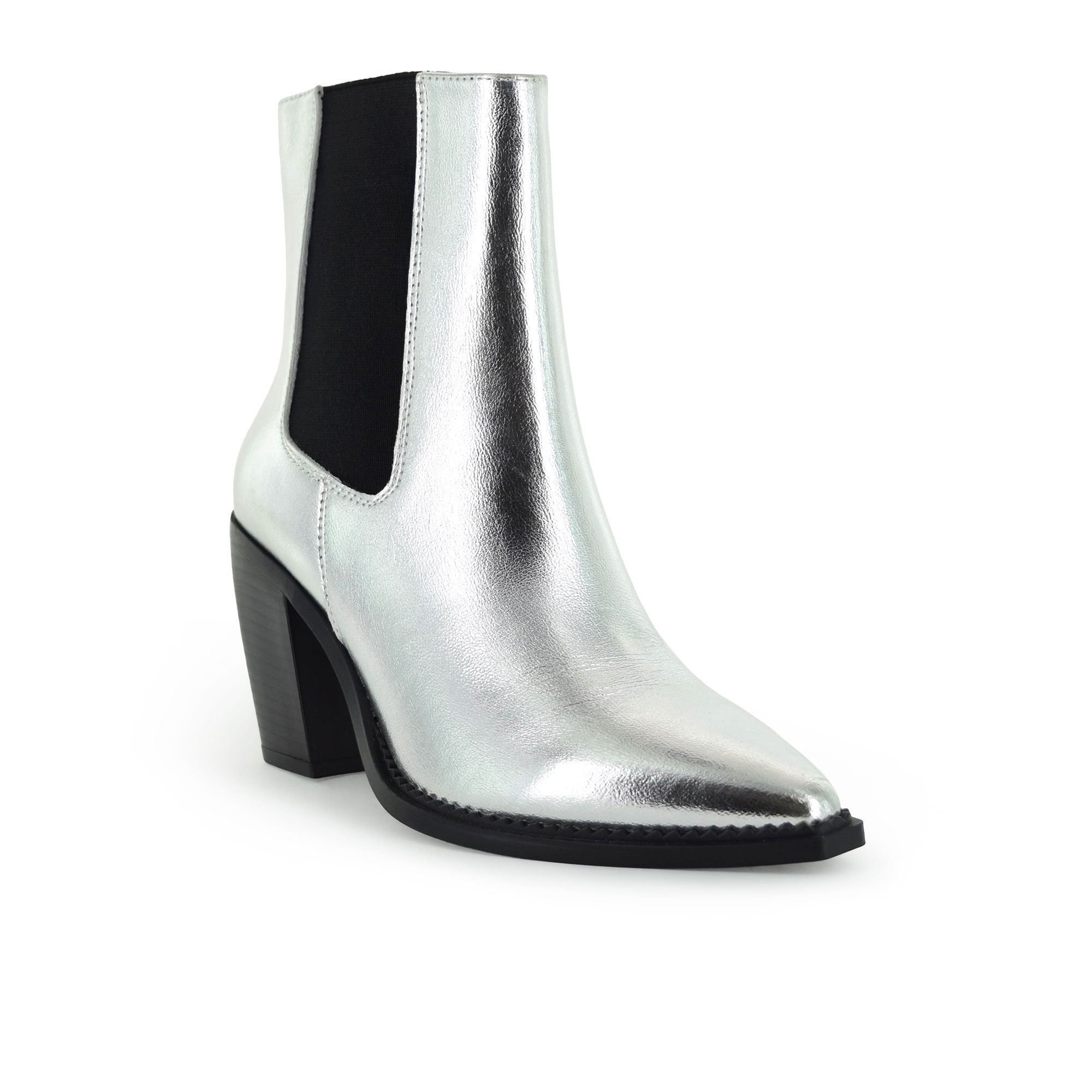 ELLE
Stivaletti Chelsea
a punta in pelle
con tacco 9cm