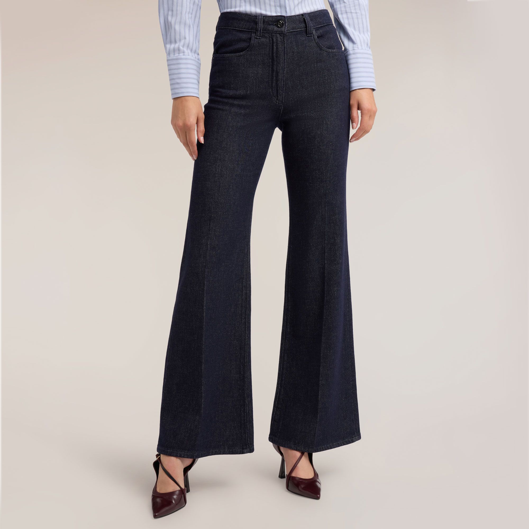 Motivi
Jeans flare
in cotone
con 5 tasche