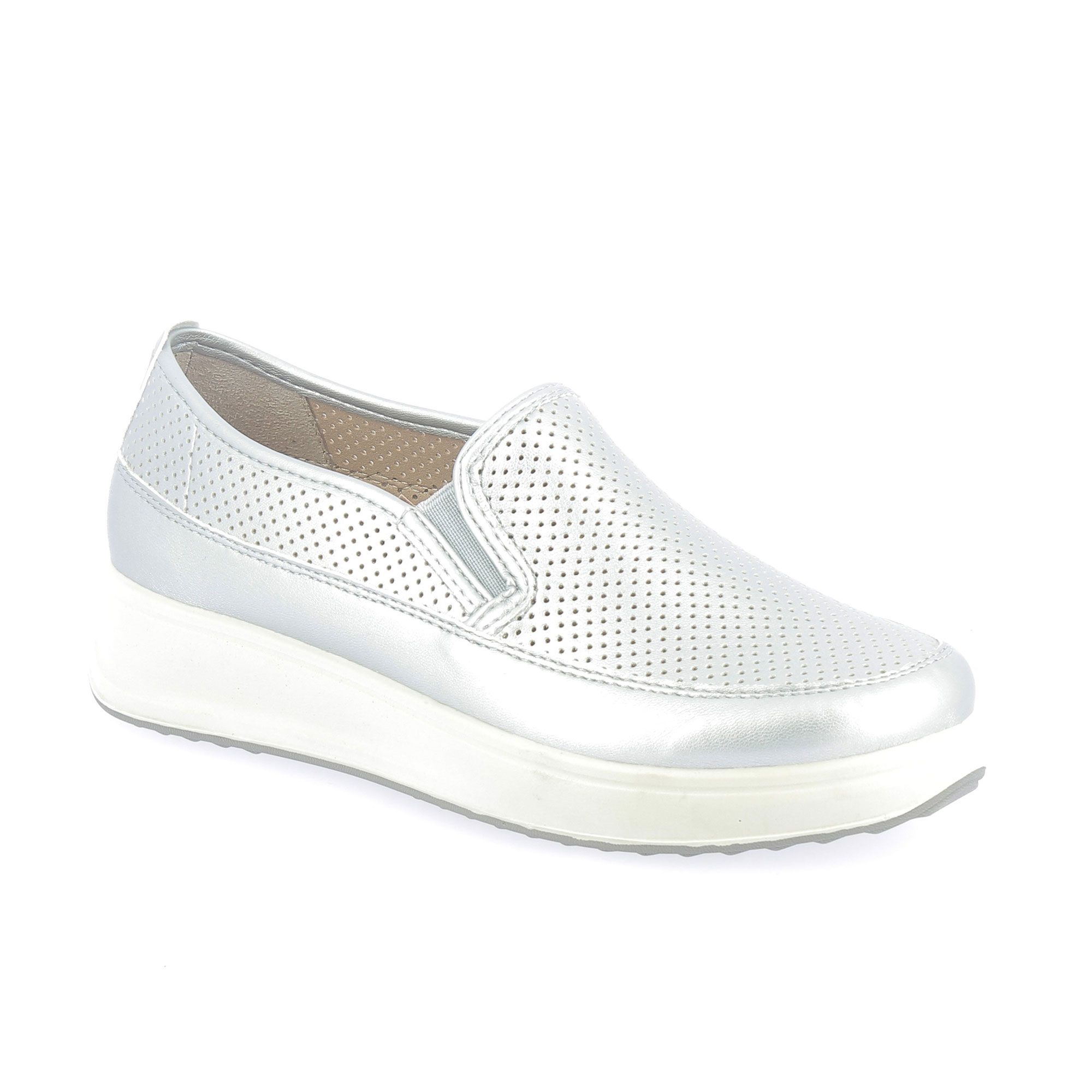 Sanagens
Slip-on tomaia
in sintetico con
suola 4 cm