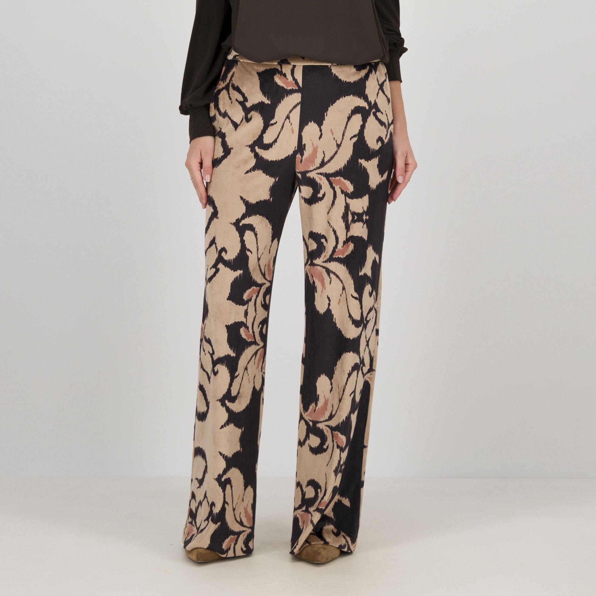 Olly Doo
Pantaloni a gamba
ampia con elastico