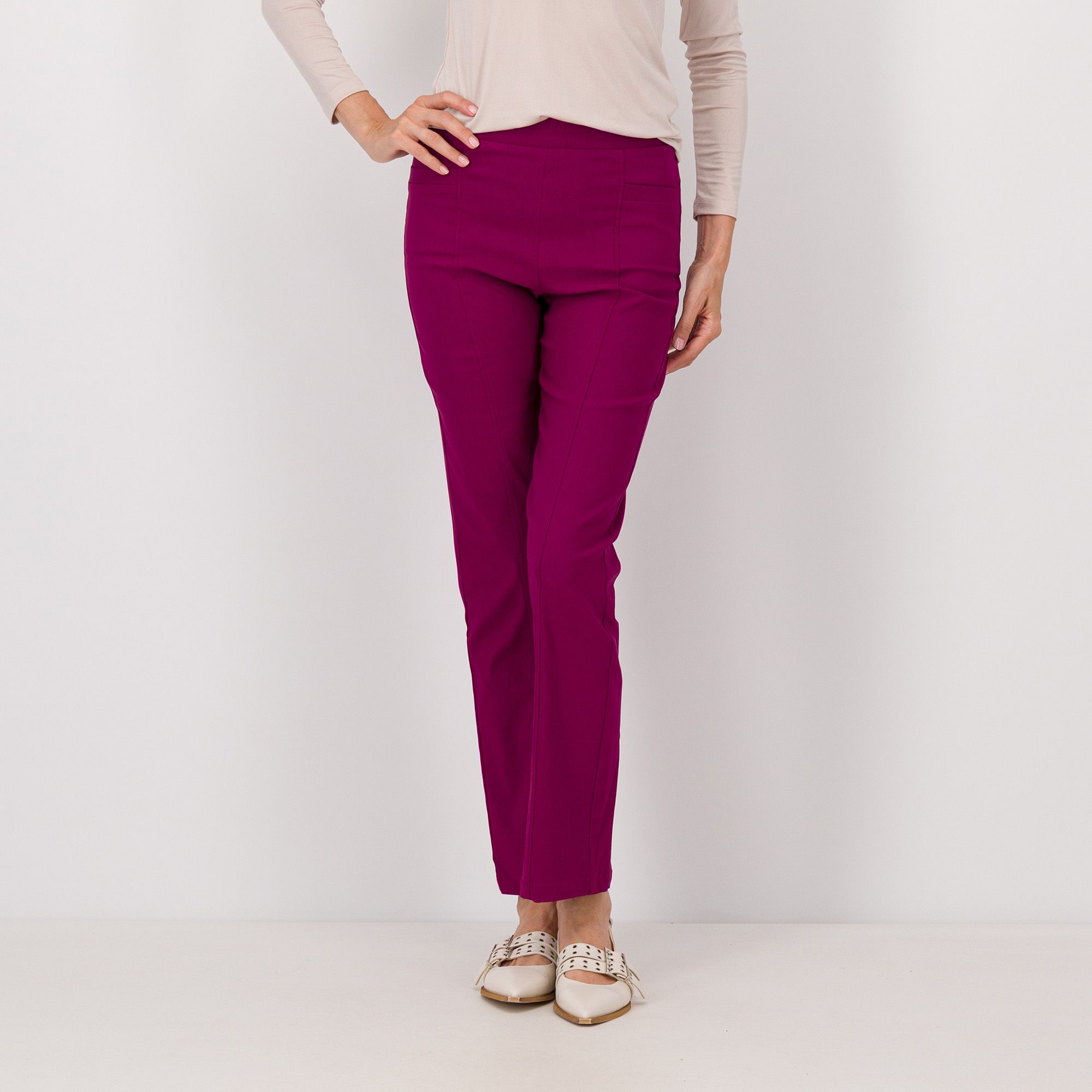 Officina della Moda
Pantaloni super
stretch
con elastico