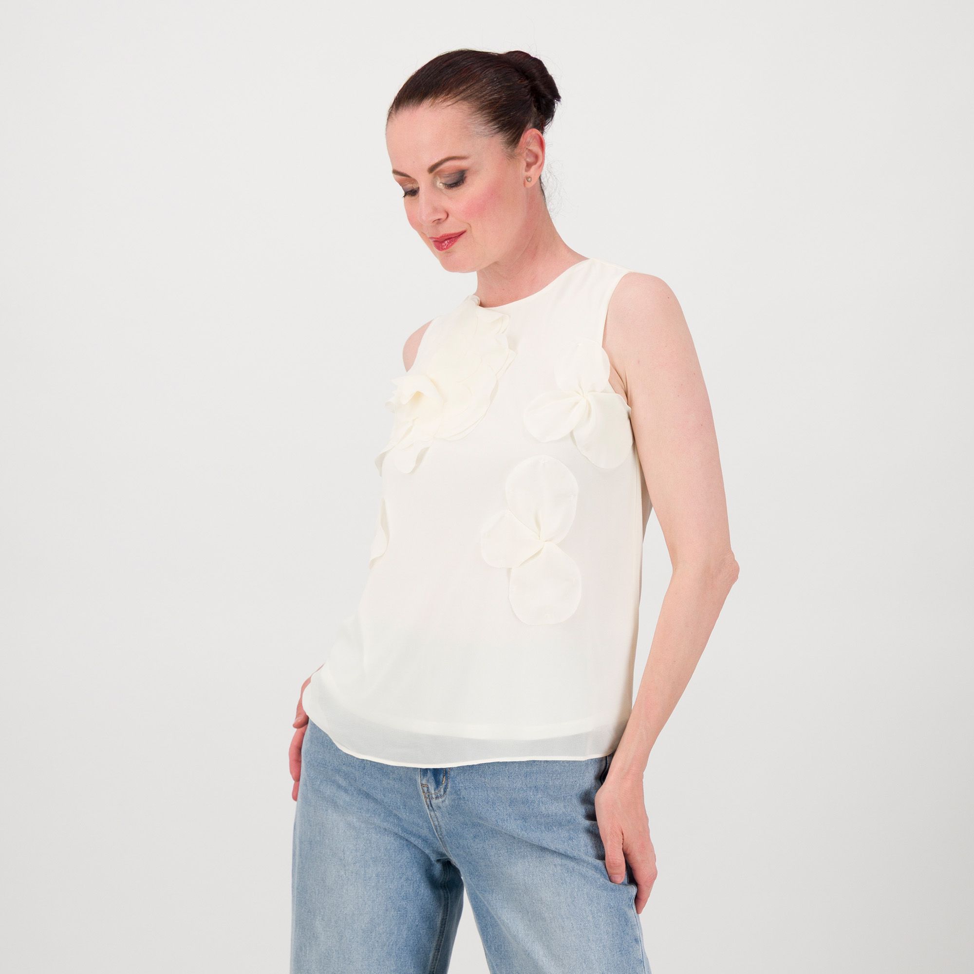 ELLE
Top smanicato
in georgette