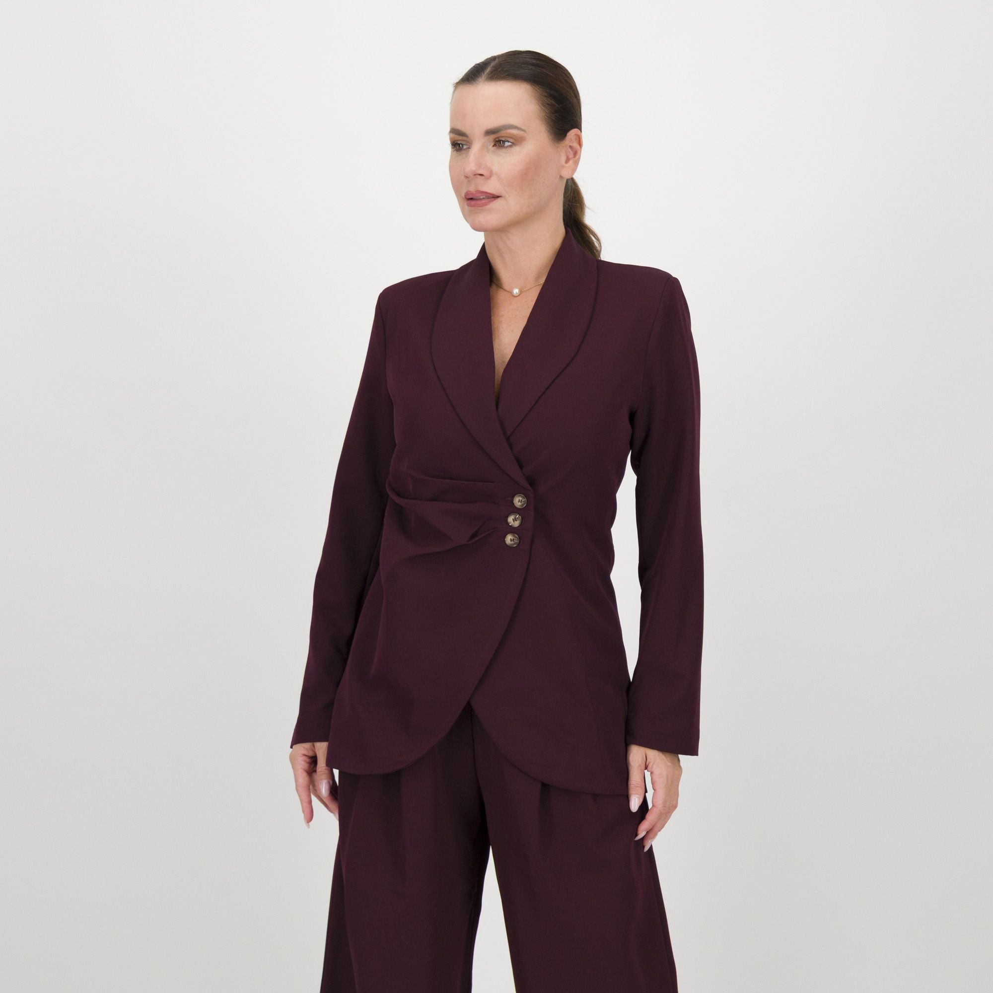 James Lakeland
Giacca in tessuto 
stretch con collo
revers e drappeggio