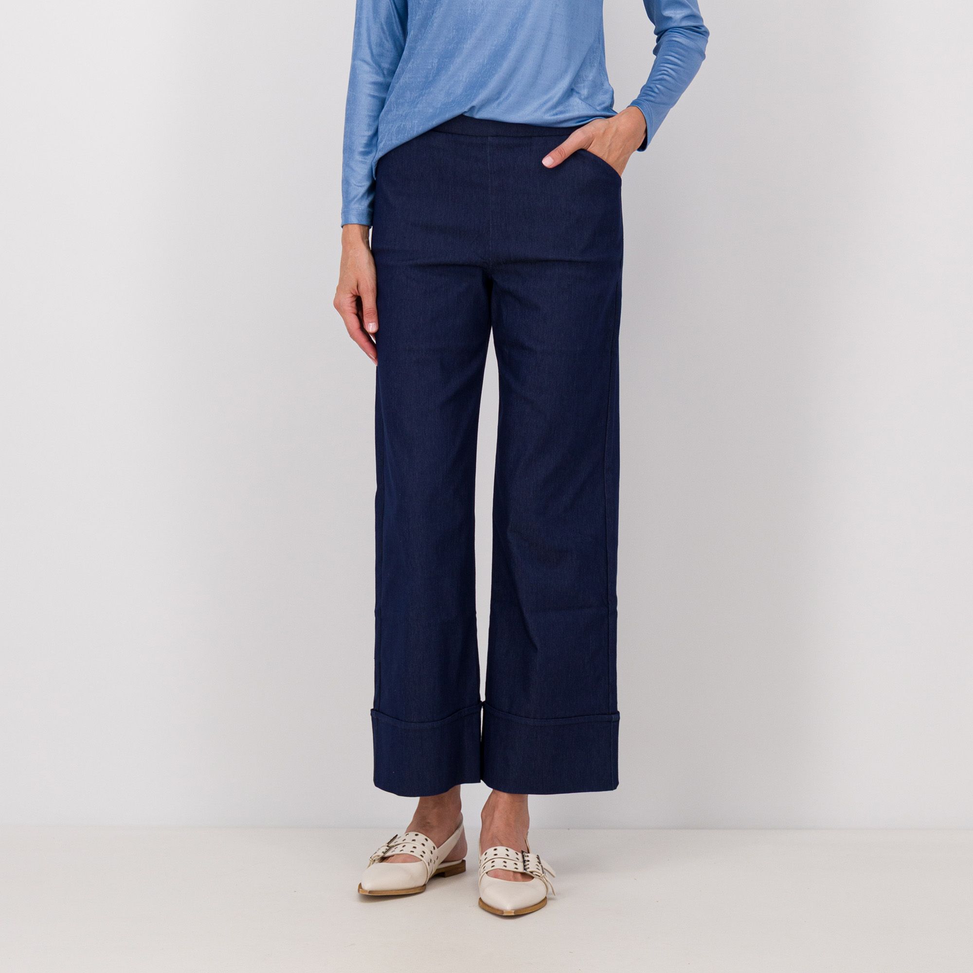 Officina della Moda
Jeans super stretch
con elastico in vita
