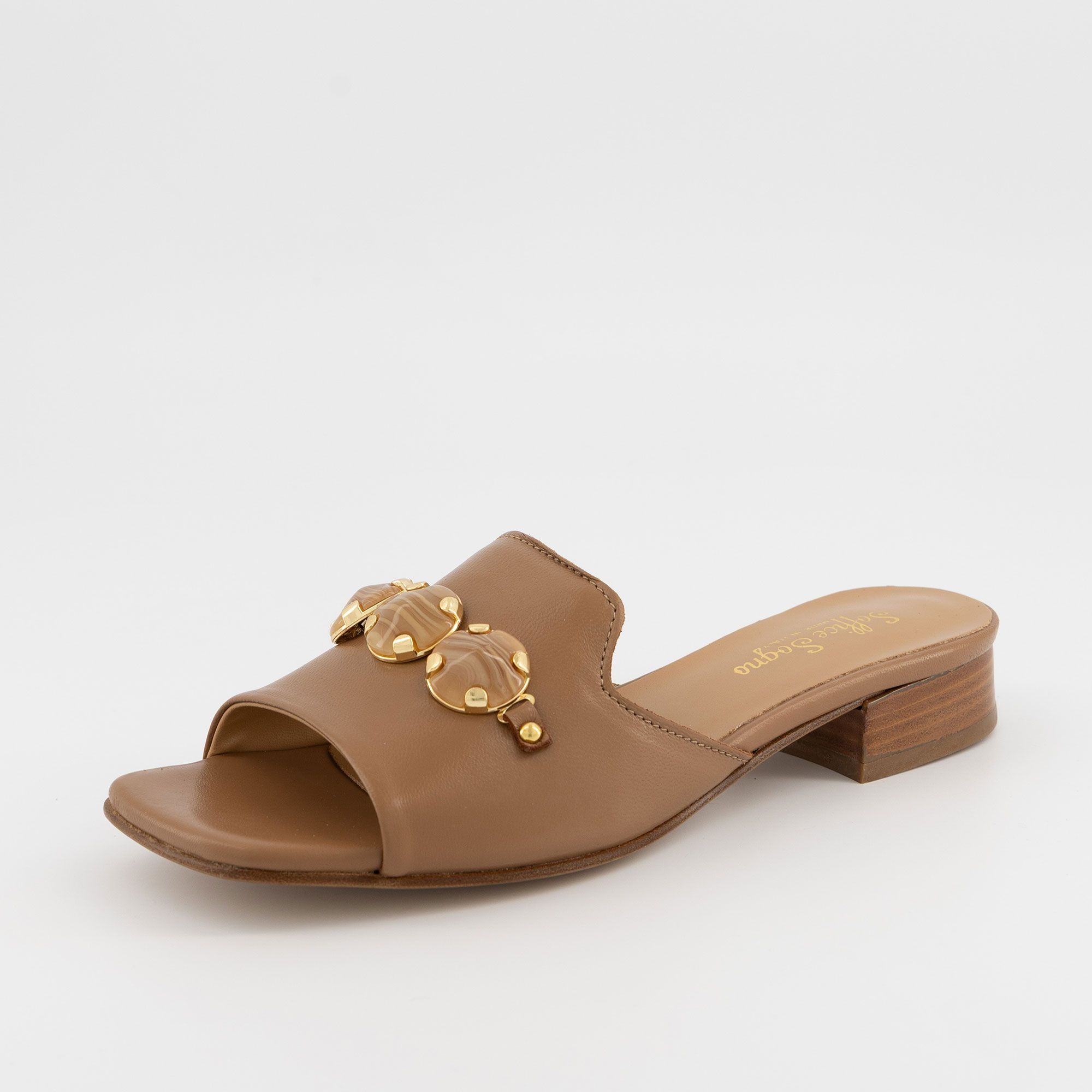 Soffice Sogno
Sandalo sabot
in pelle con morsetto
e tacco 3 cm