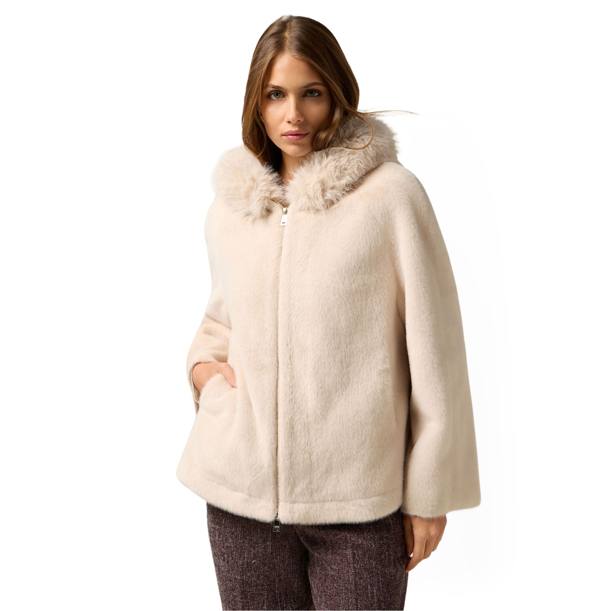 Oltre
Parka in tessuto
a pelo raso con
cappuccio