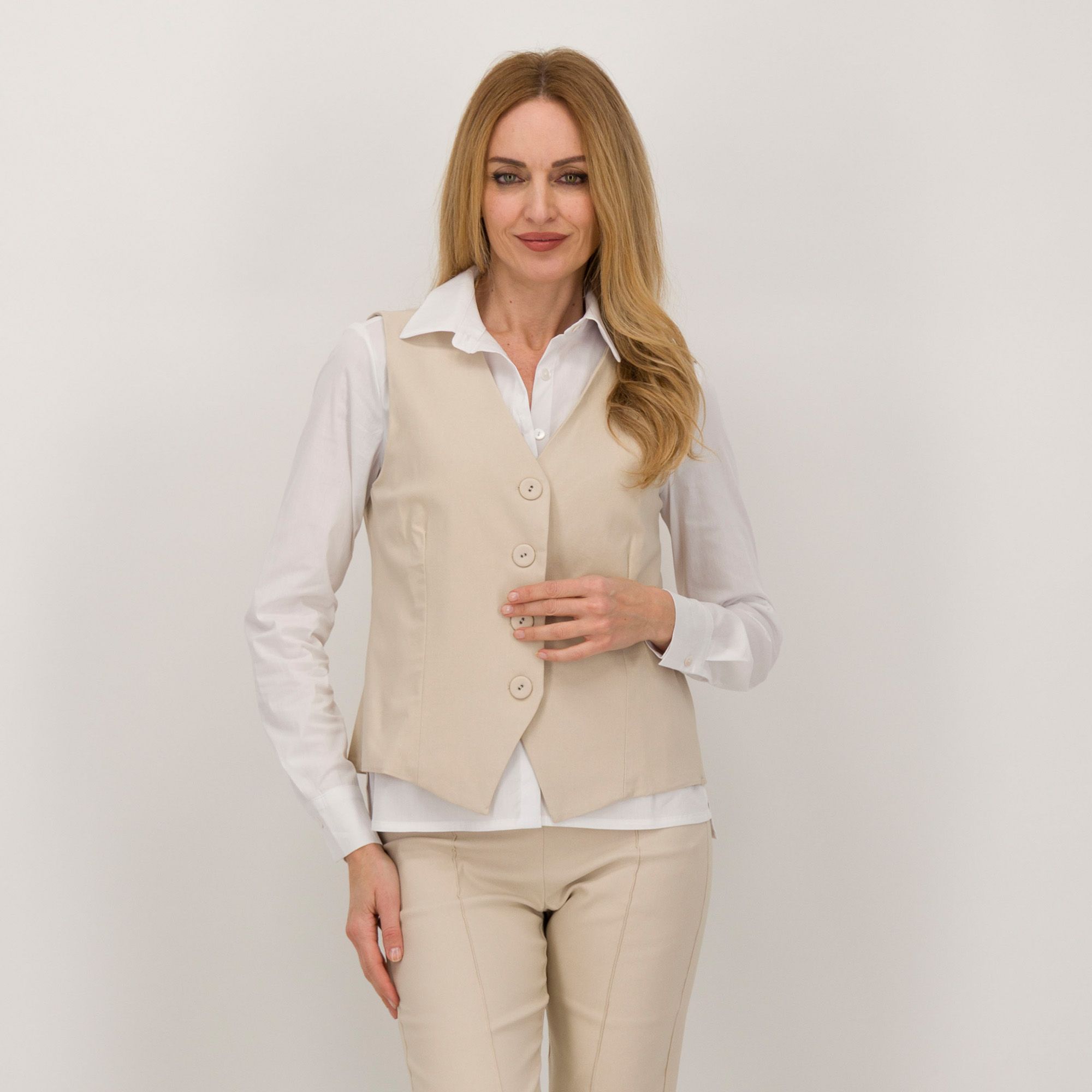 Officina della Moda
Gilet foderato
con bottoni