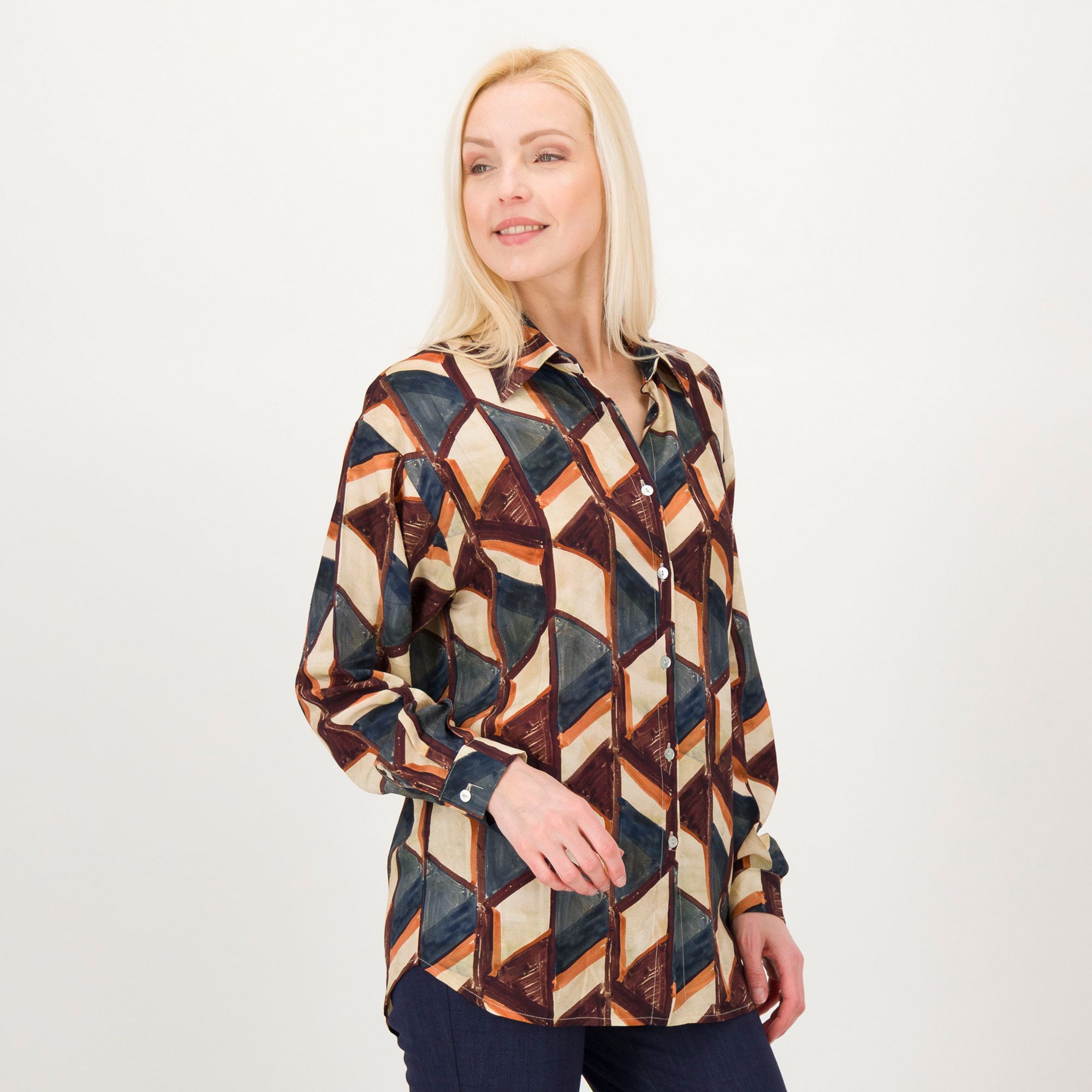 SottoMarino
Camicia in viscosa
fantasia a maniche
lunghe