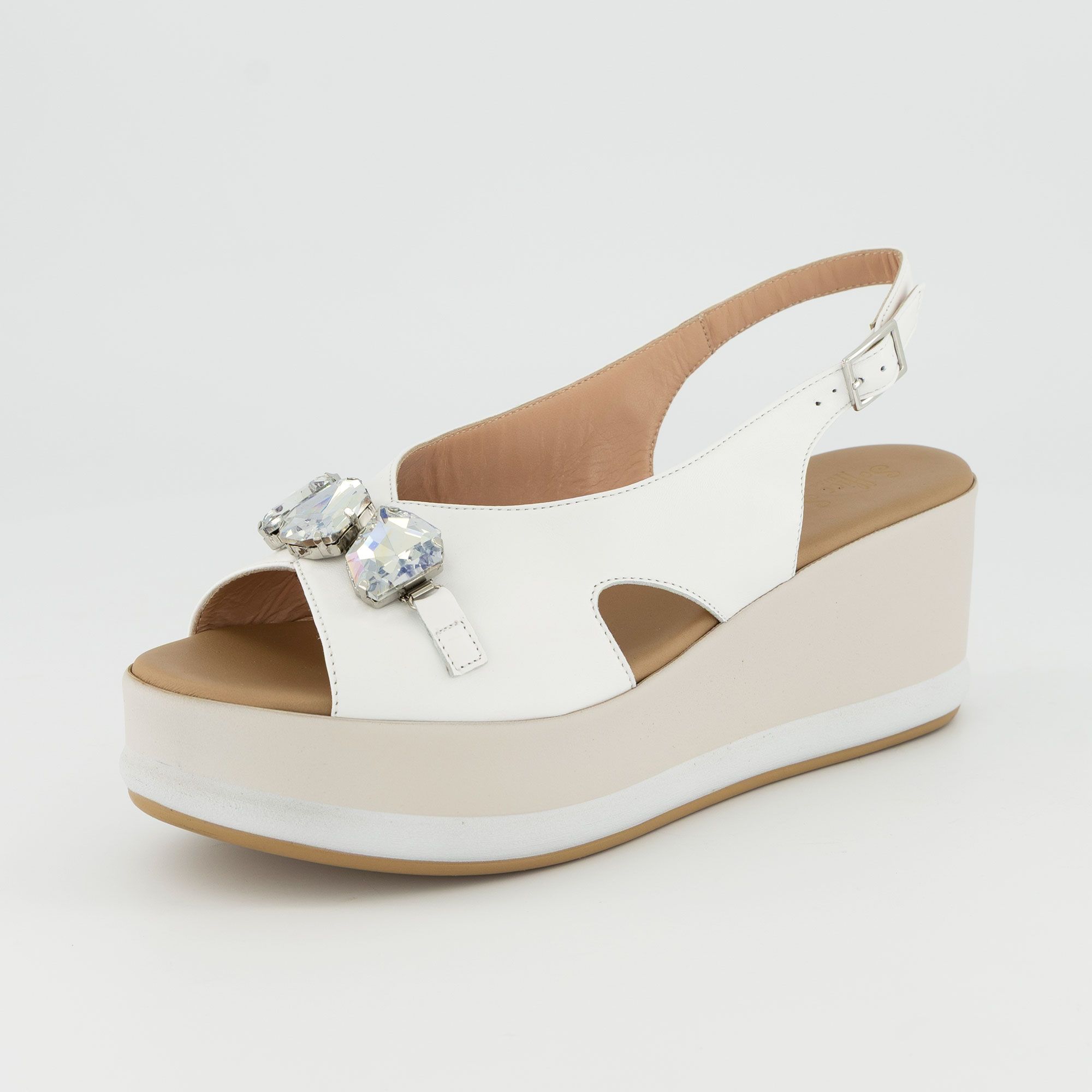 Soffice Sogno
Sandali in pelle
con accessorio
gioiello e tacco 7 cm