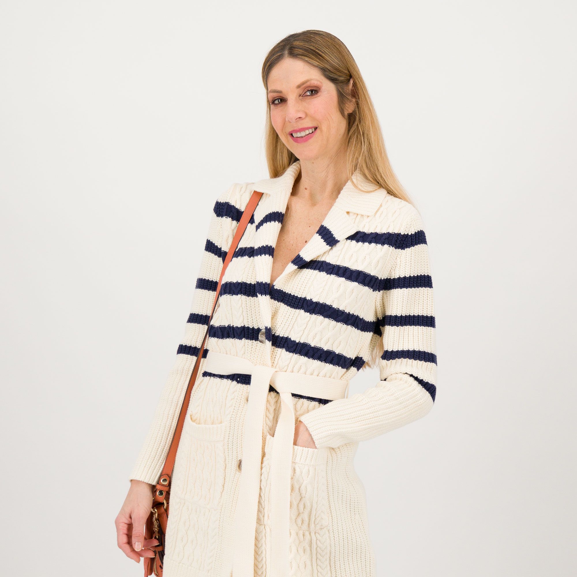 Image of Isaac Mizrahi Live! Cardigan lungo con cintura in vita in maglia a trecce061