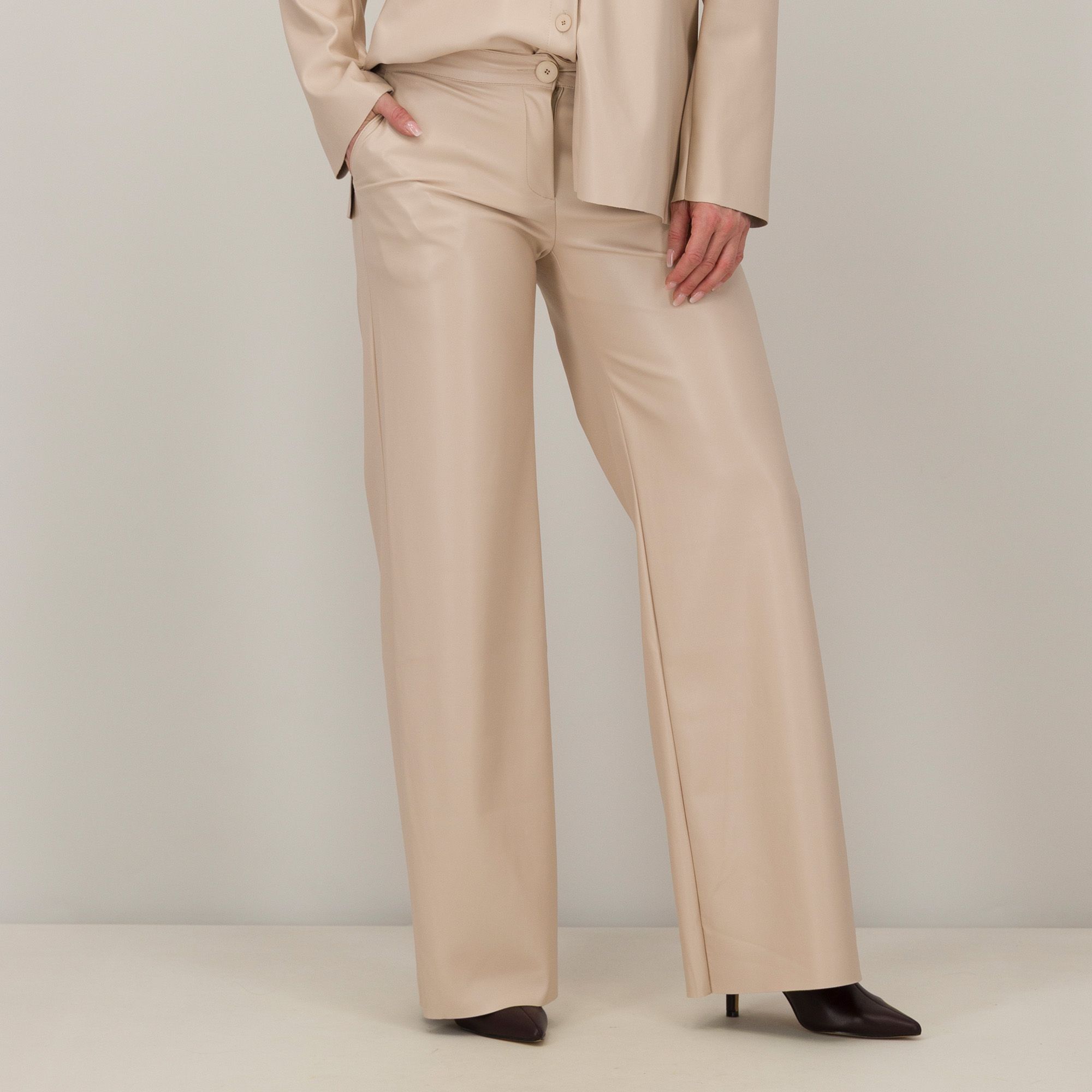 SottoMarino
Pantaloni a gamba
dritta in tessuto
spalmato