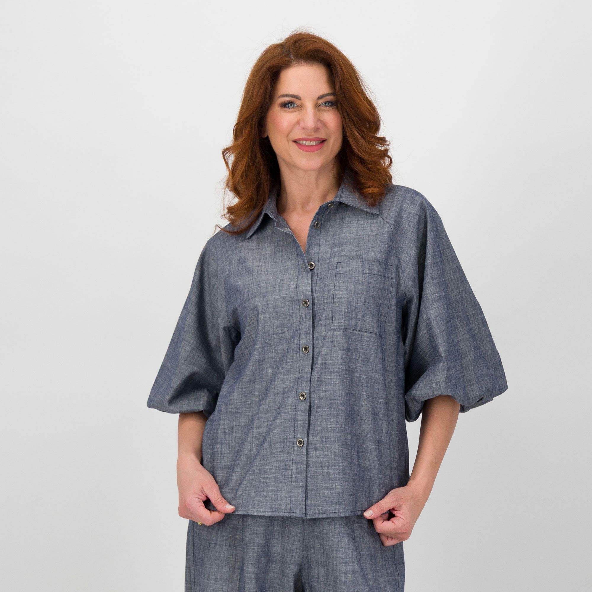  Enjoy
Camicia oversize
in cotone
con maniche balloon