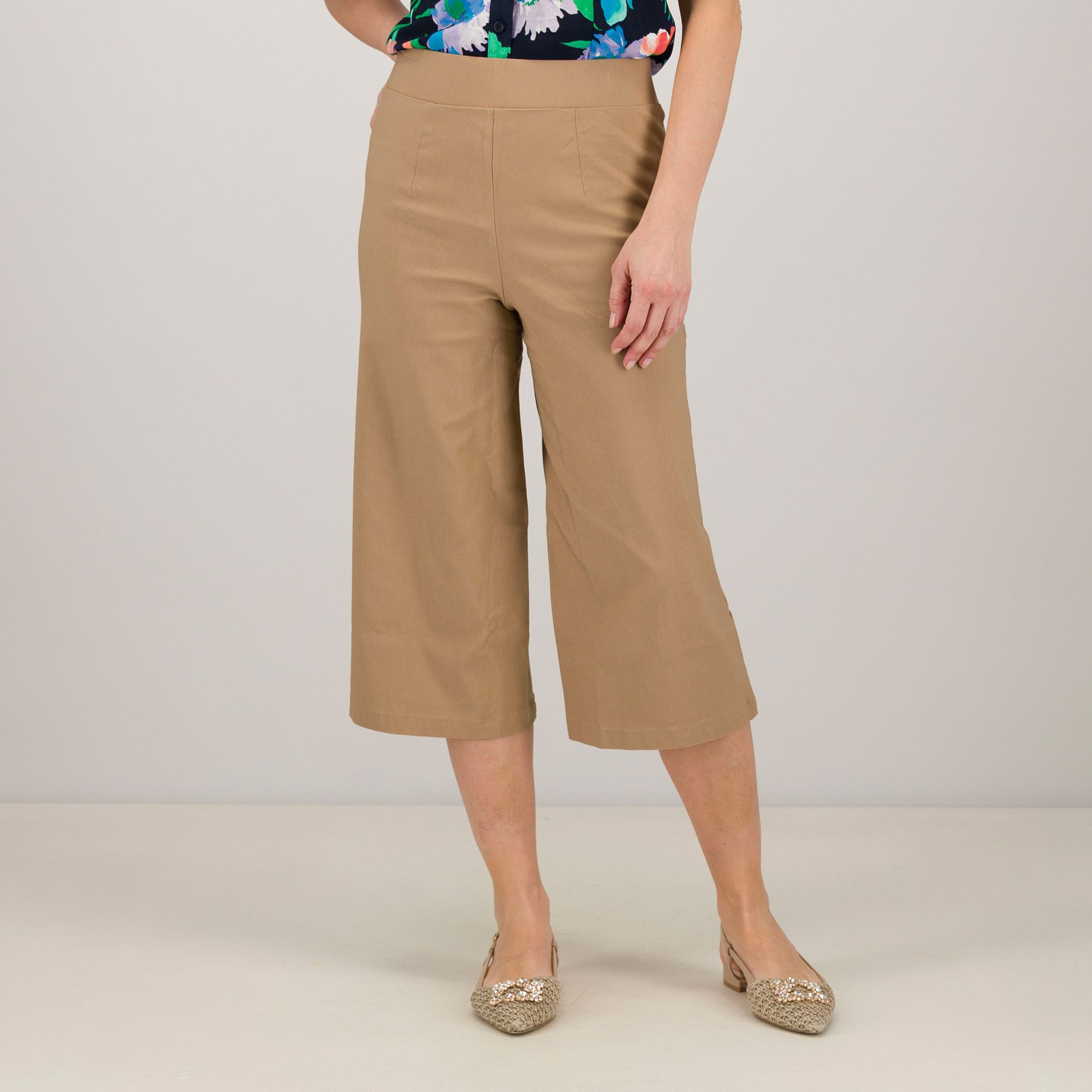 Nina Leonard
Pantaloni cropped
con elastico