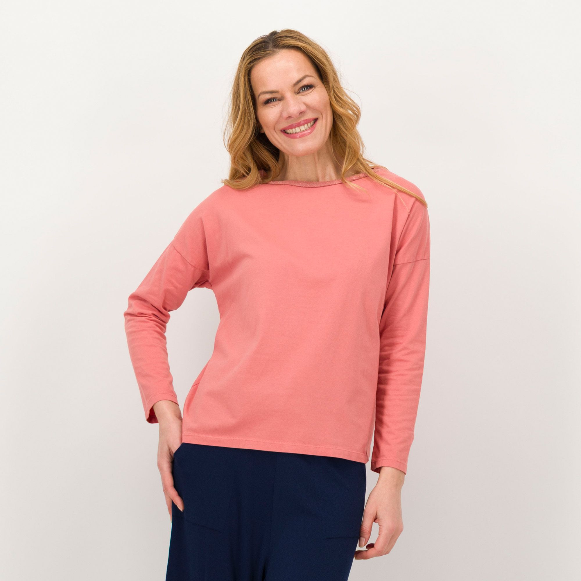 Enjoy
Maglia maniche
lunghe con scollo
a barca