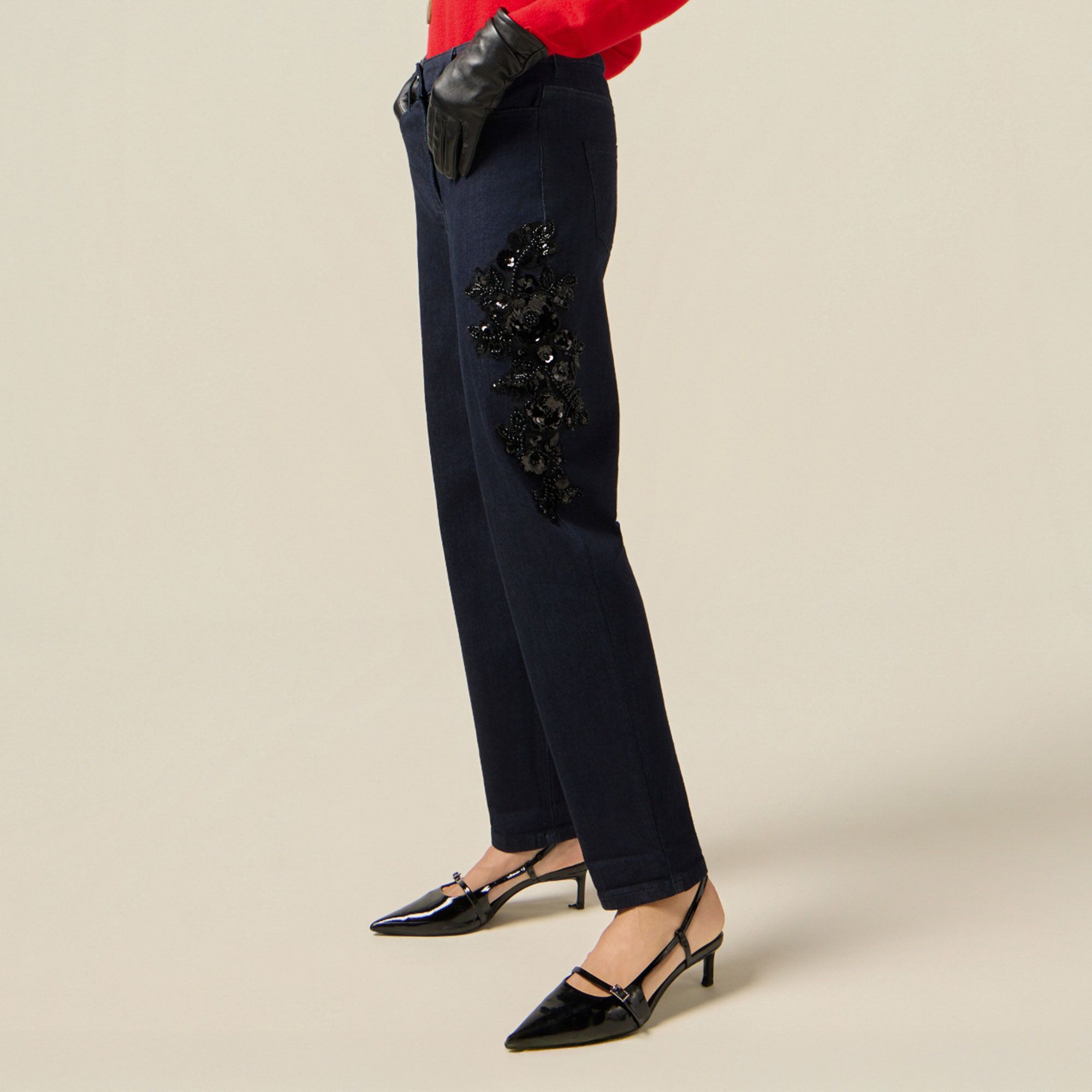 Oltre
Jeans boyslim
regular con strass