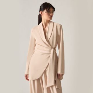 James Lakeland
Giacca con scollo
rever a maniche
lunghe