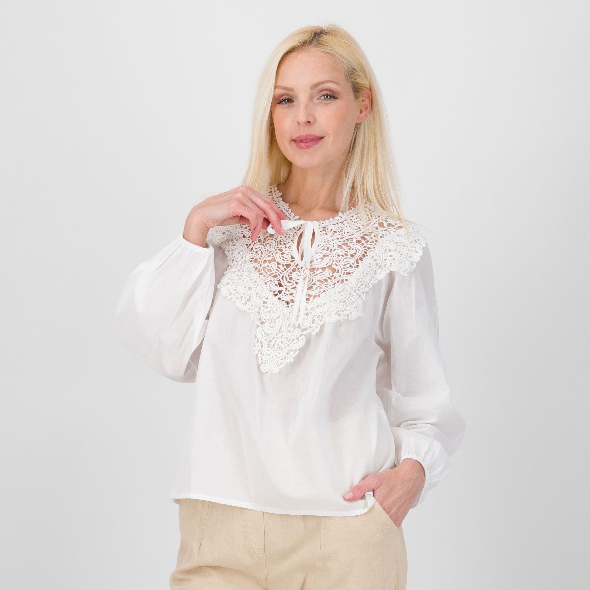 EVA Franco Ciambella
Blusa in cotone
a maniche lunghe