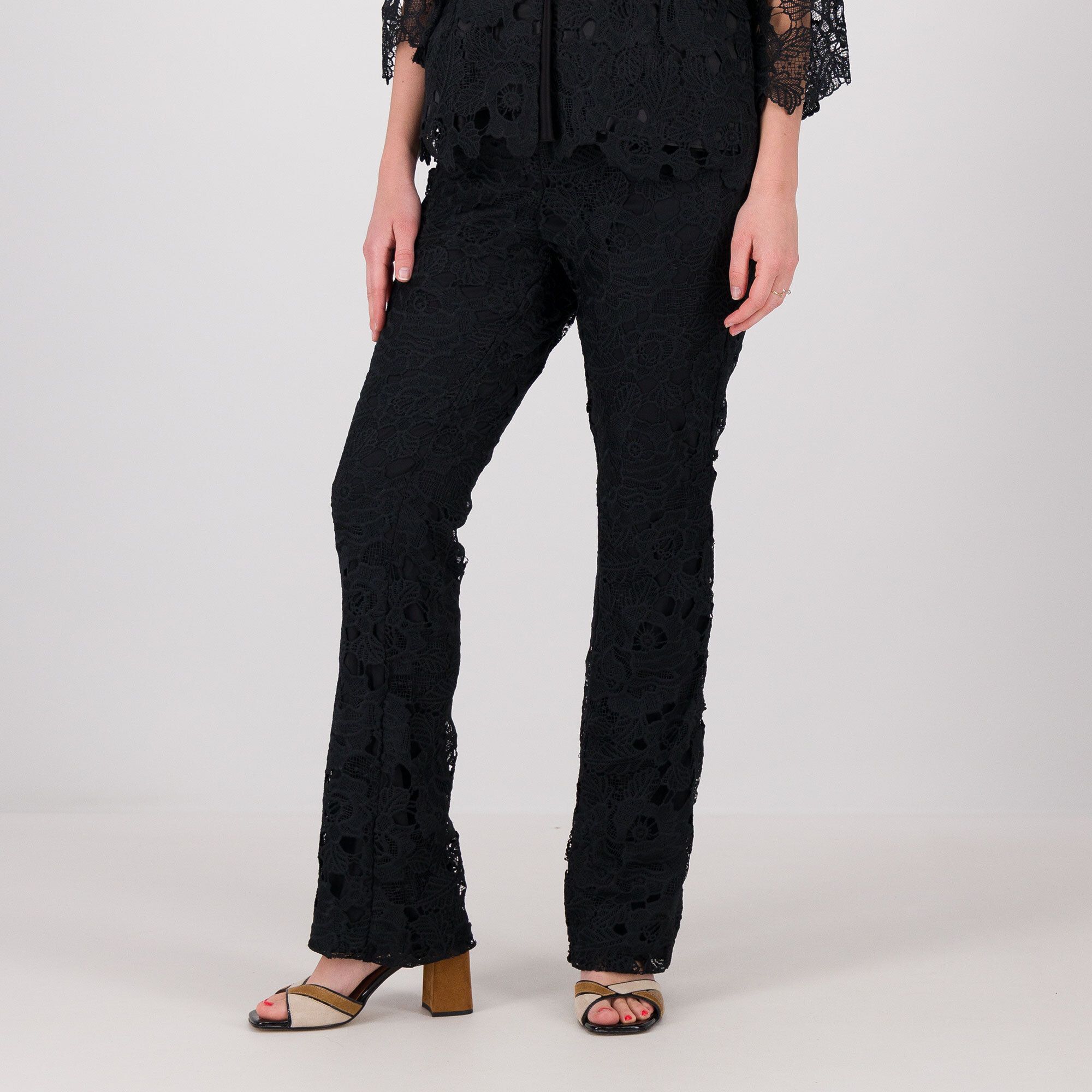 QVC Isaac Mizrahi Live Pantaloni bootcut in pizzo con elastico in vita