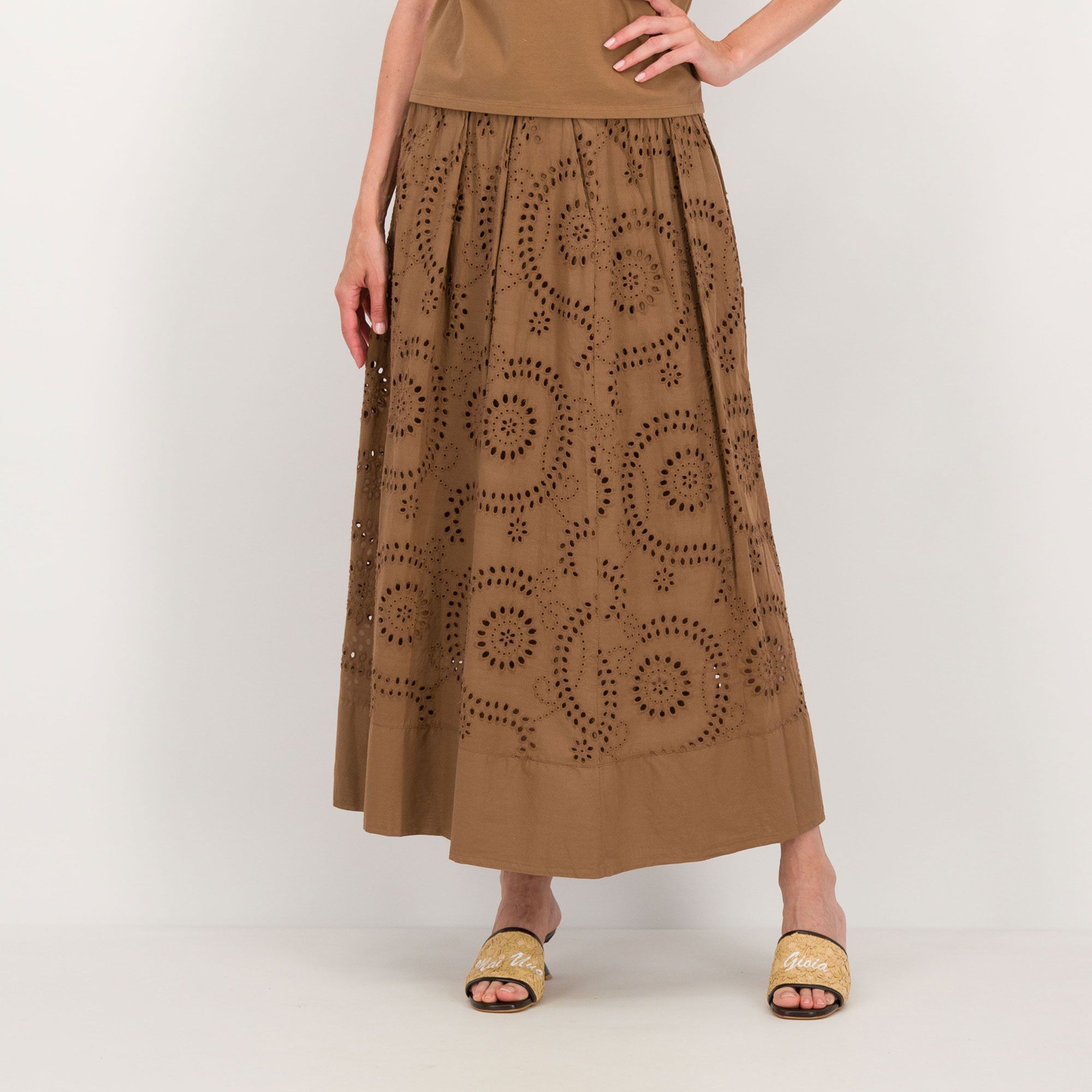 Palazzo Moda
Gonna lunga
in pizzo
Sangallo