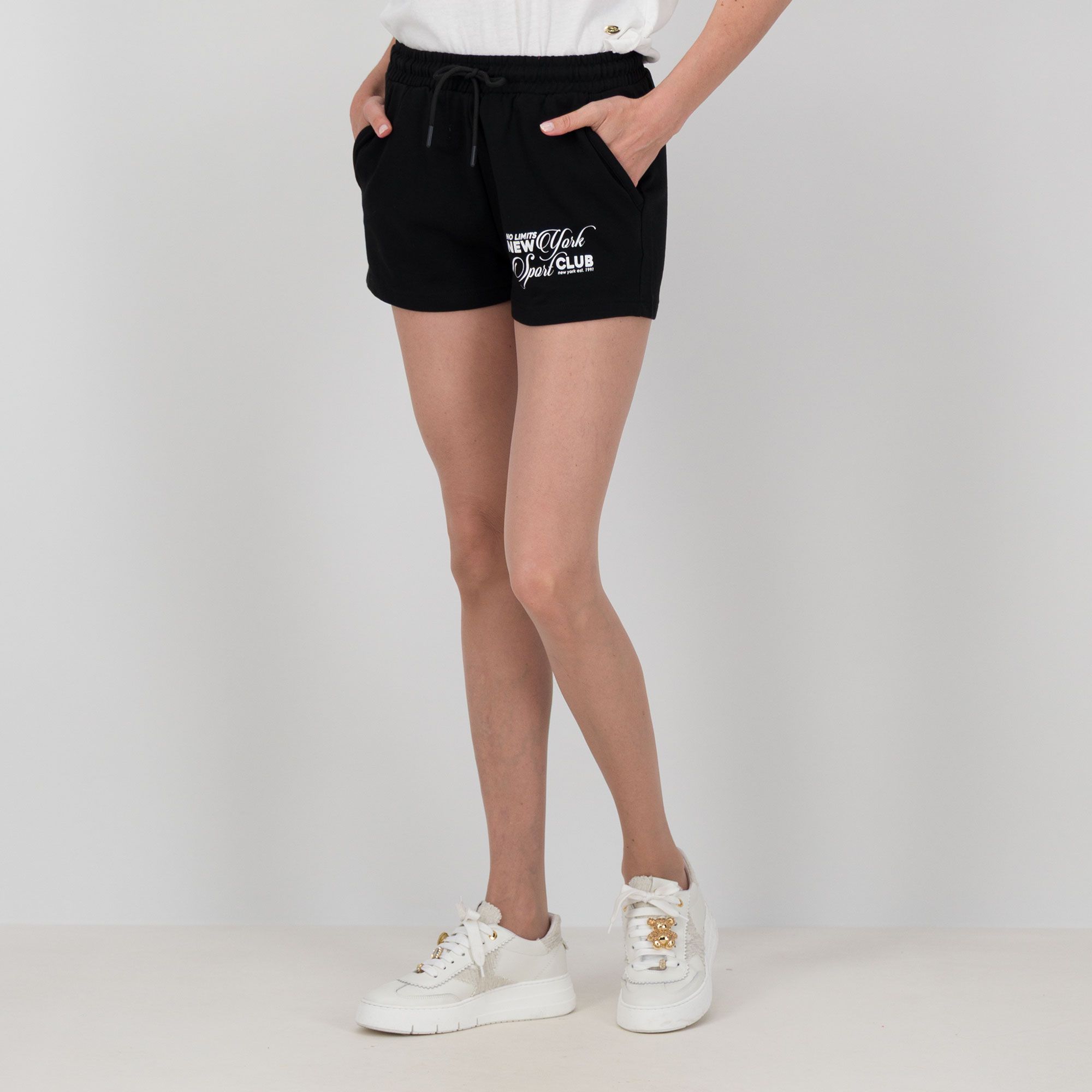 No Limits
Pantaloncini
in felpa
elasticizzati