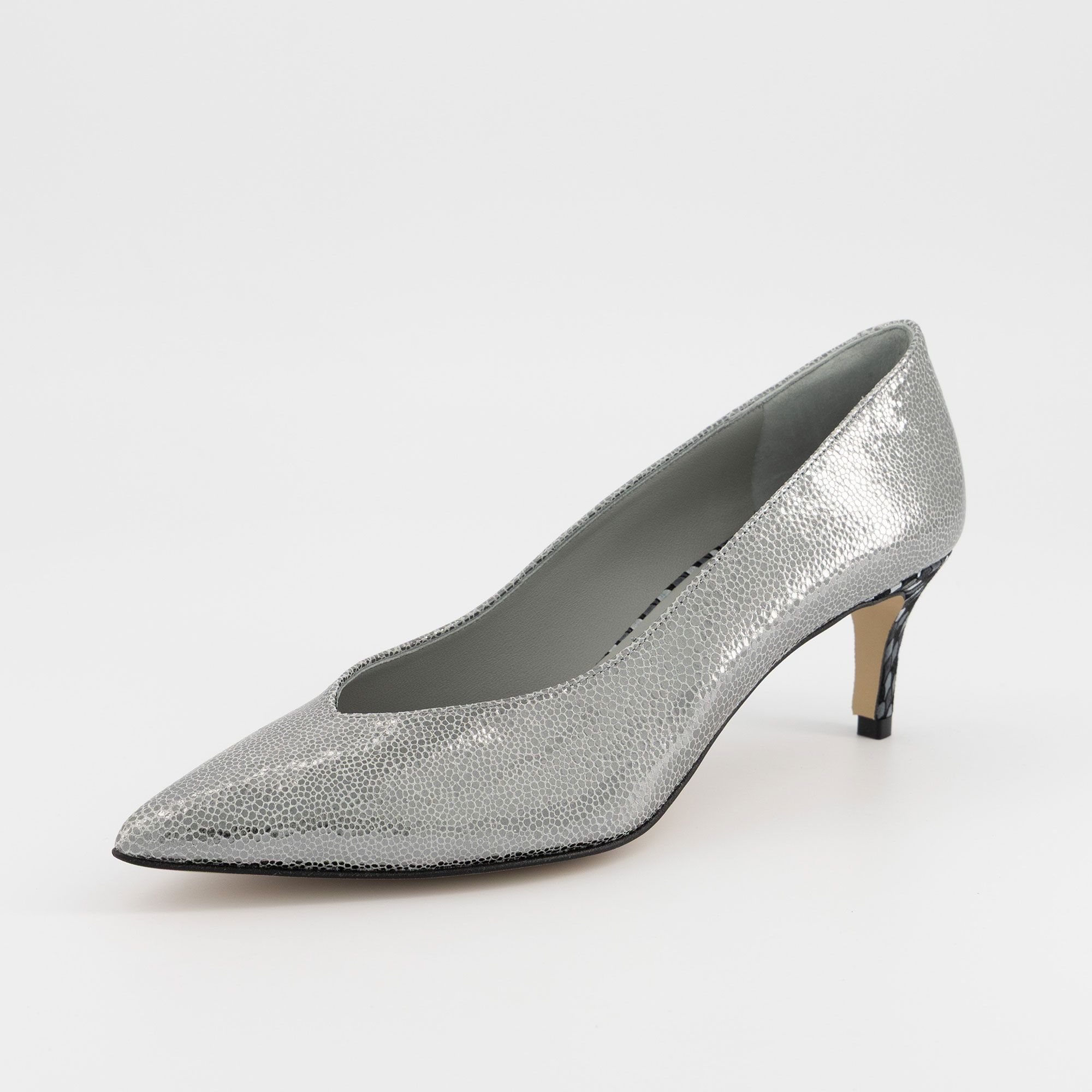 Ebarrito
Décolleté in pelle
patchwork con tacco
6cm