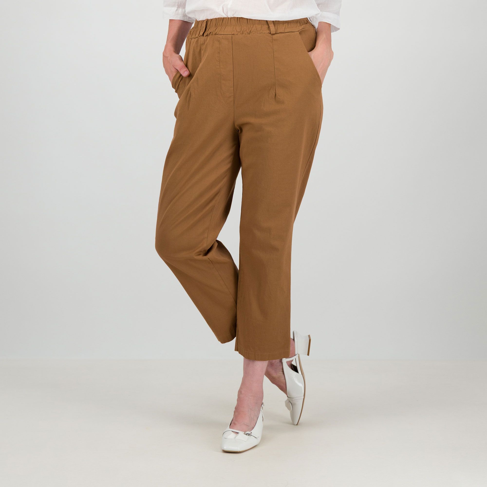 EVA Franco Ciambella
Pantaloni lunghi
in cotone con 
elastico e pence