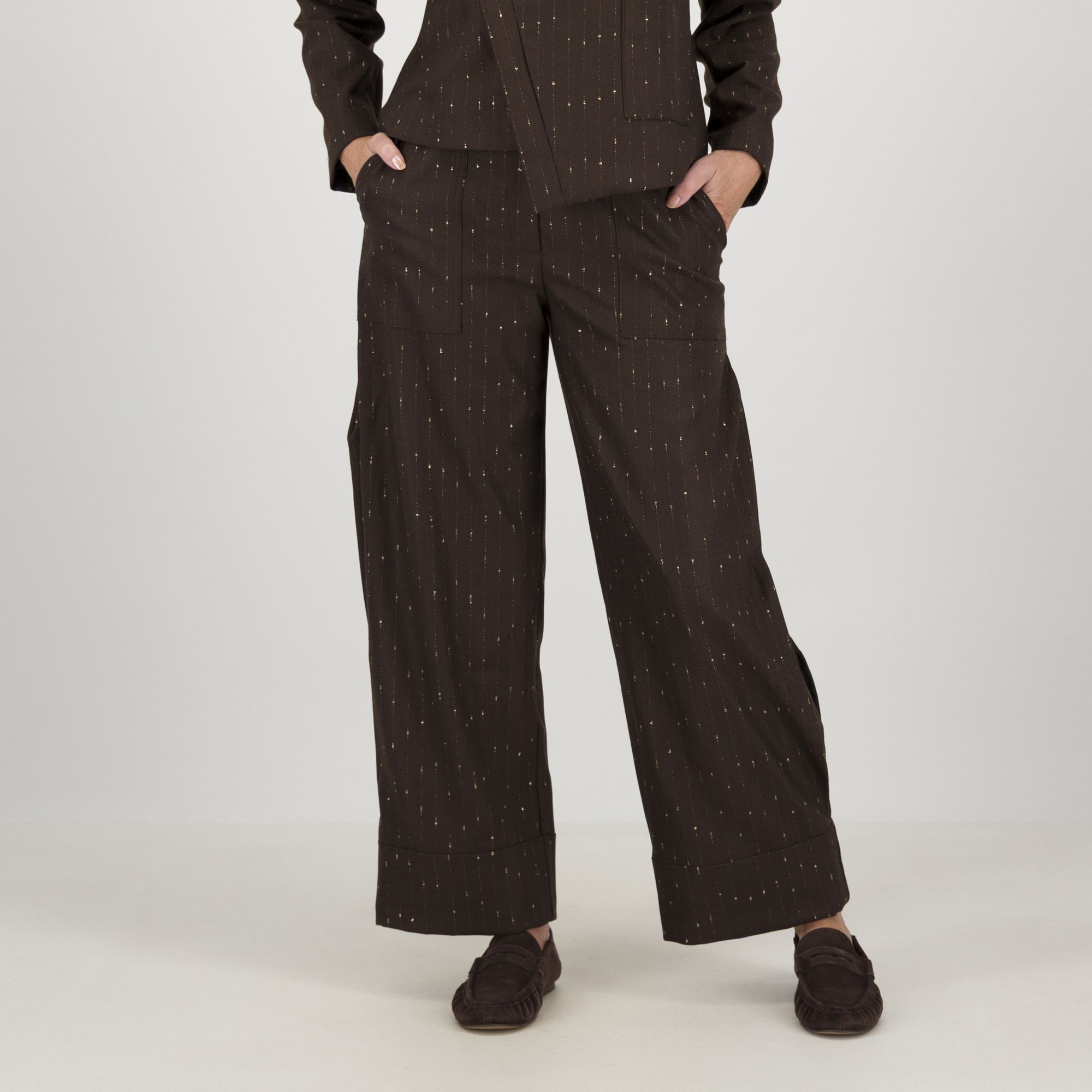 Caterina Lancini
Pantalone cargo
gessato con vita
elastica