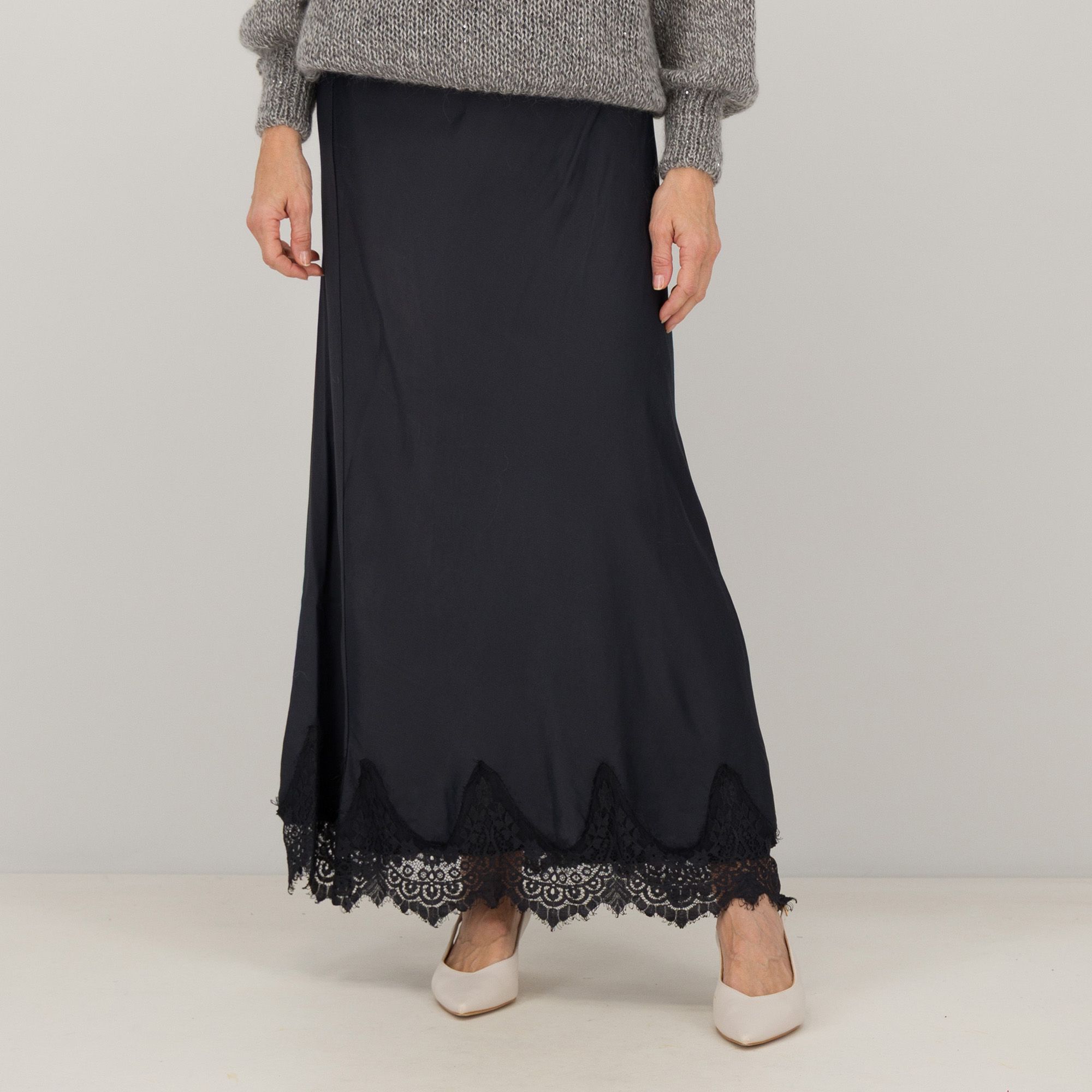 Enjoy Tricot
Gonna lunga
in raso
con pizzo